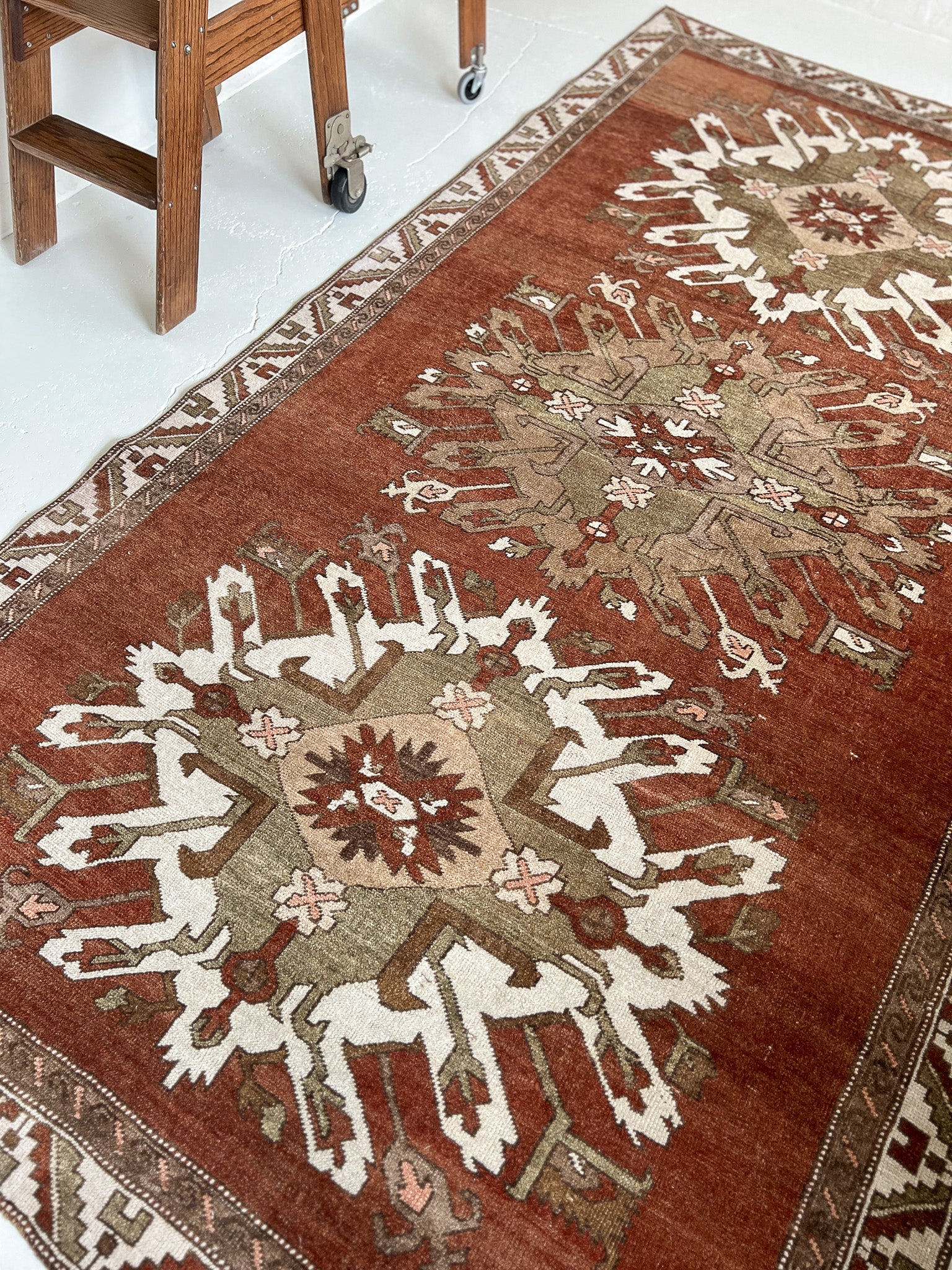Winnie 5'9 x 10'6 – Six Vintage Rugs