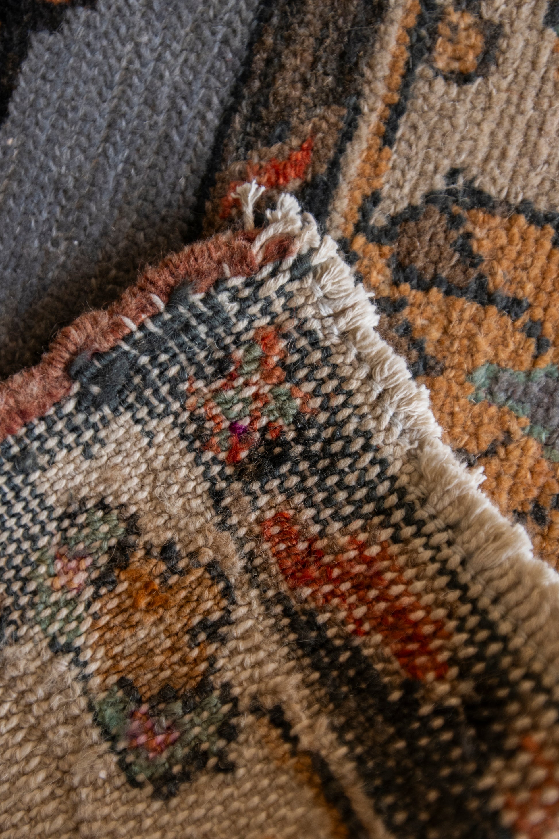 Penelope 10'4 x 12'8