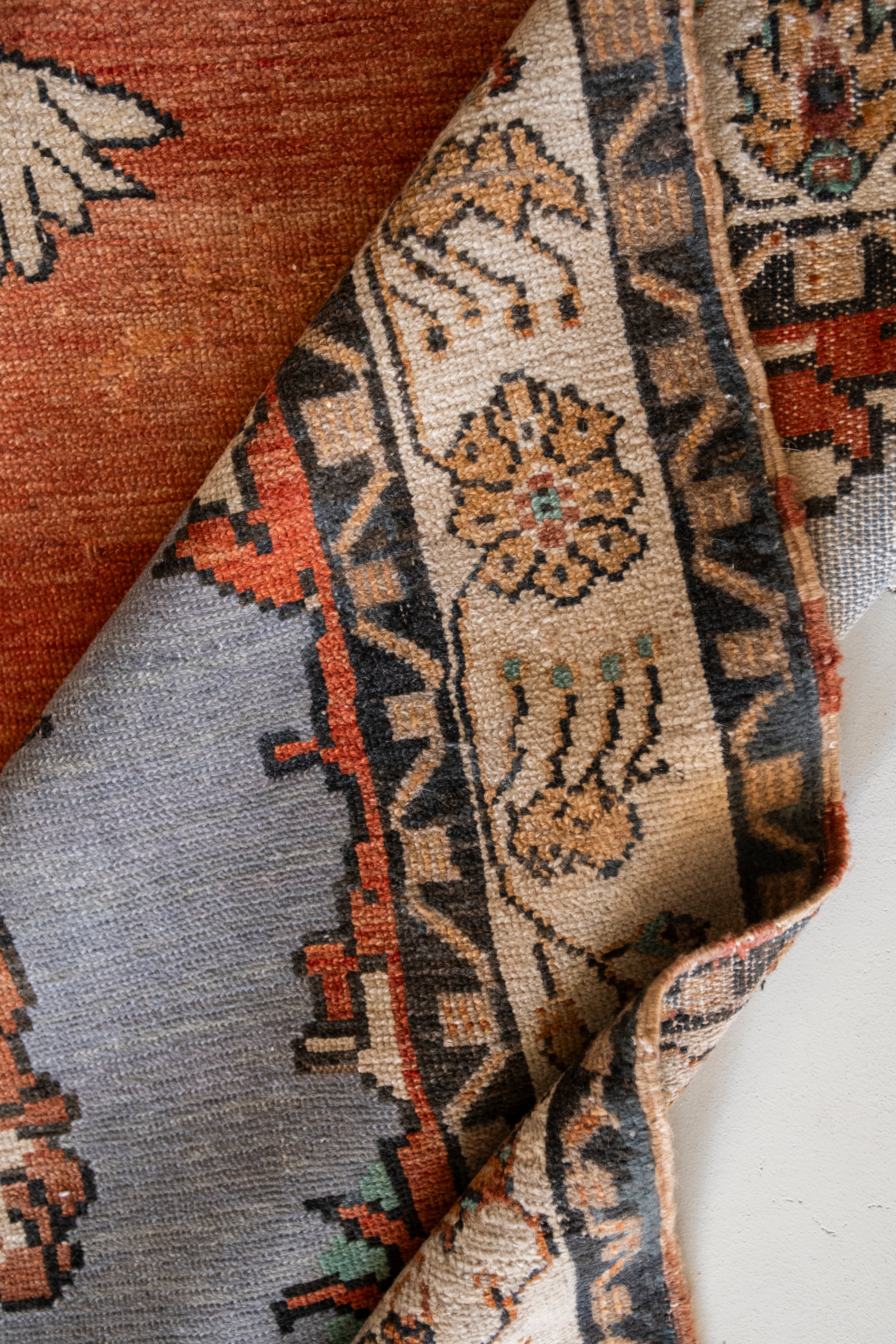 Penelope 10'4 x 12'8