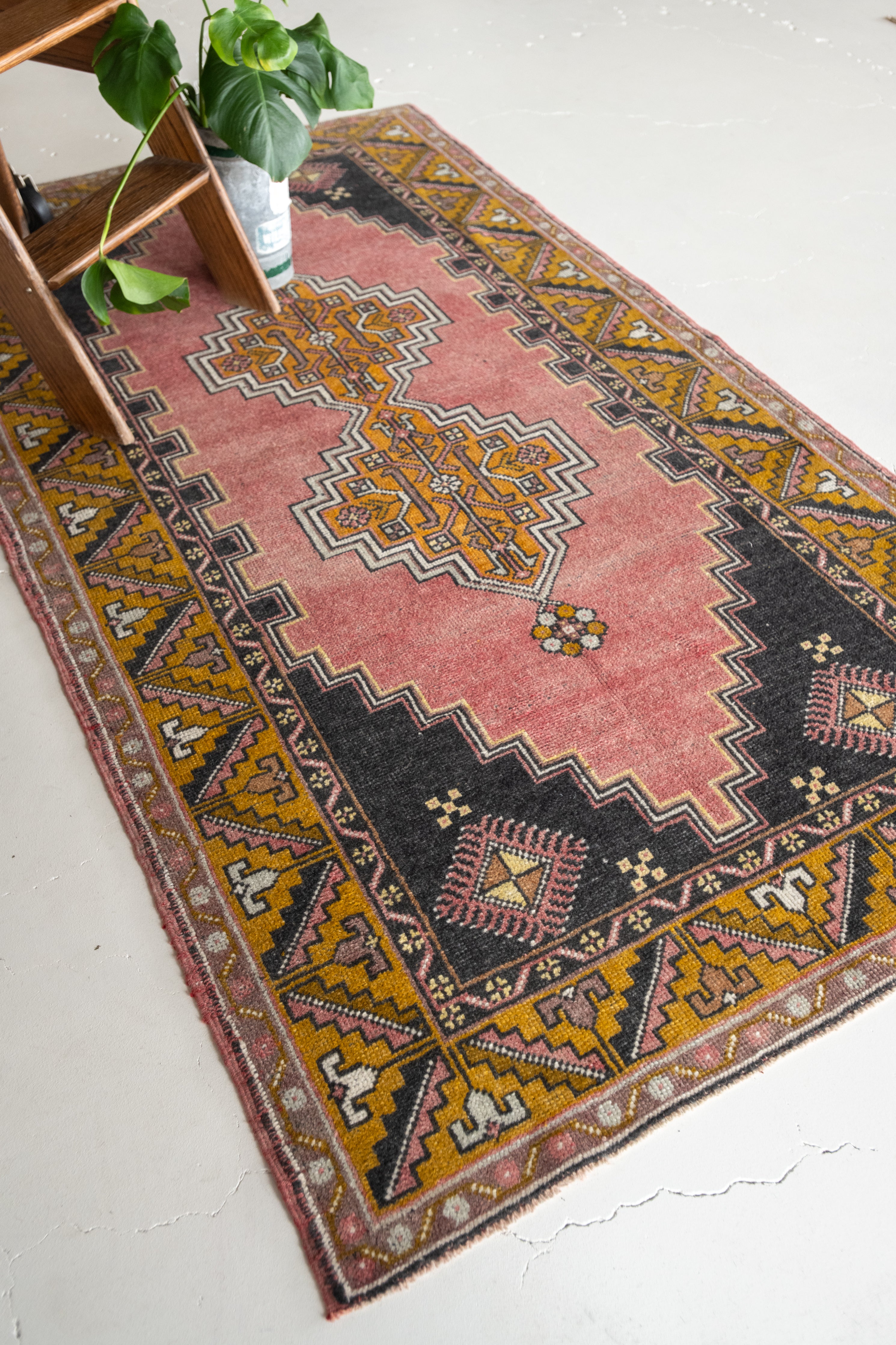 Medium Area Rugs – Six Vintage Rugs