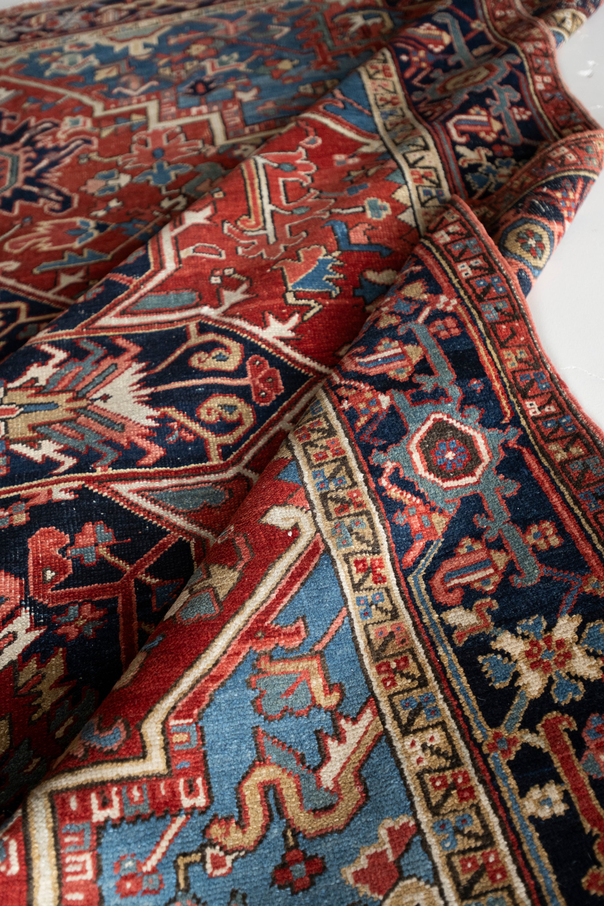 Milagros 8'11 x 11'11