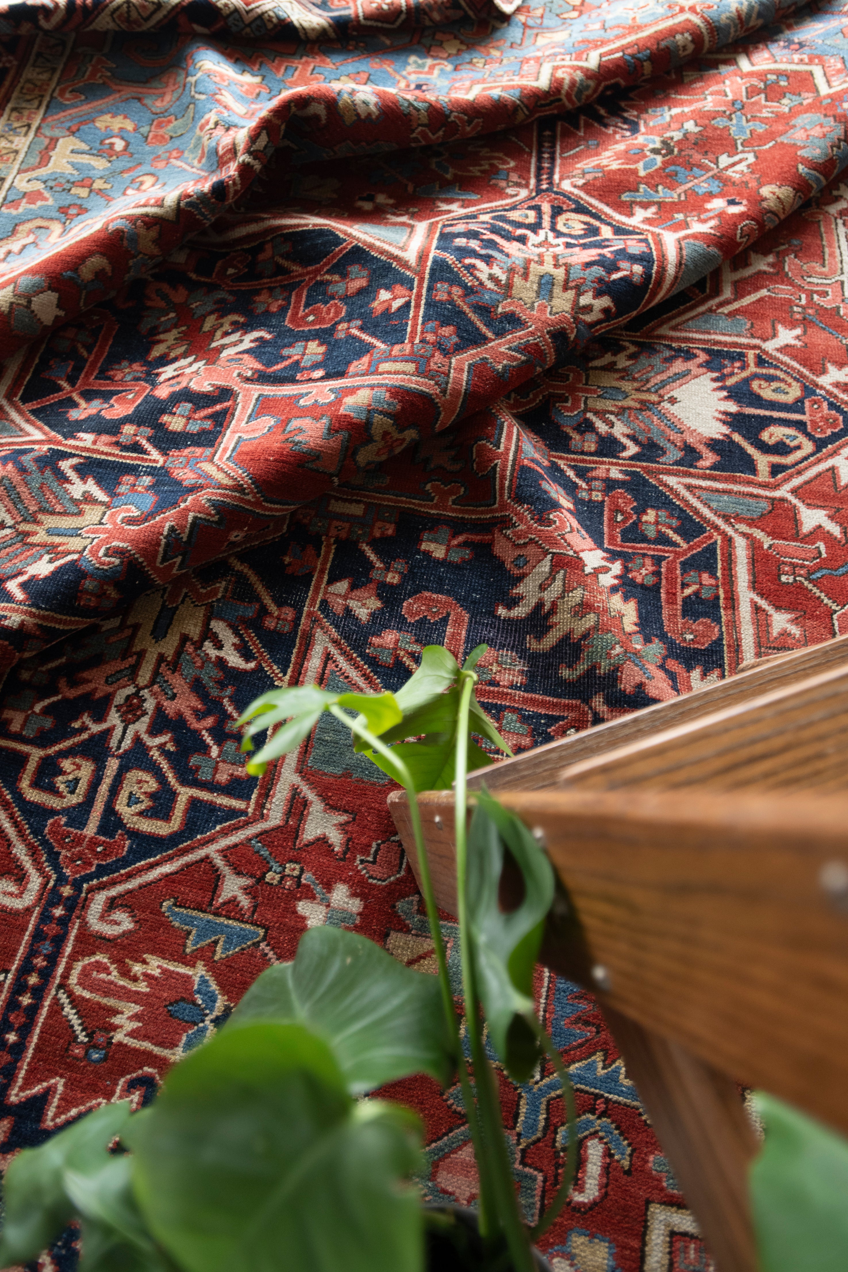 Milagros 8'11 x 11'11