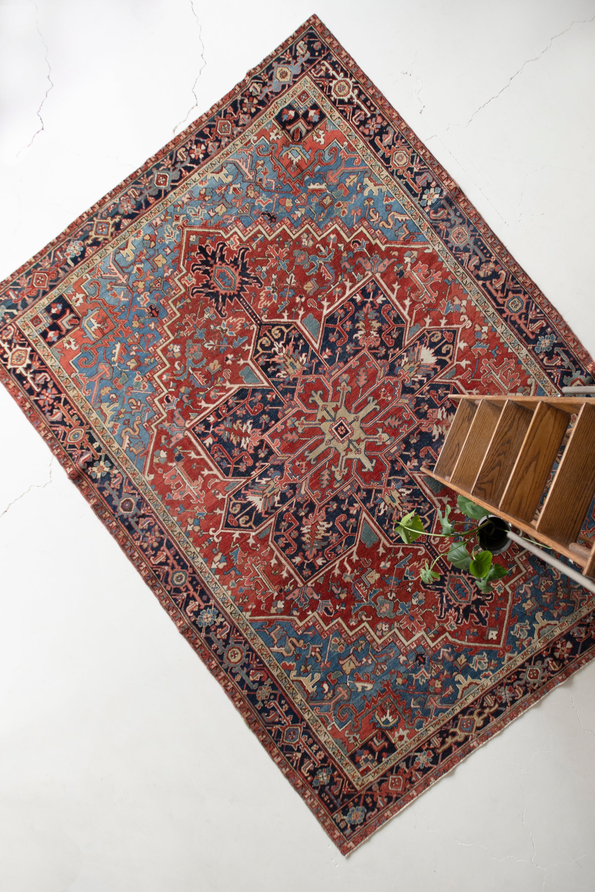 Milagros 8'11 x 11'11