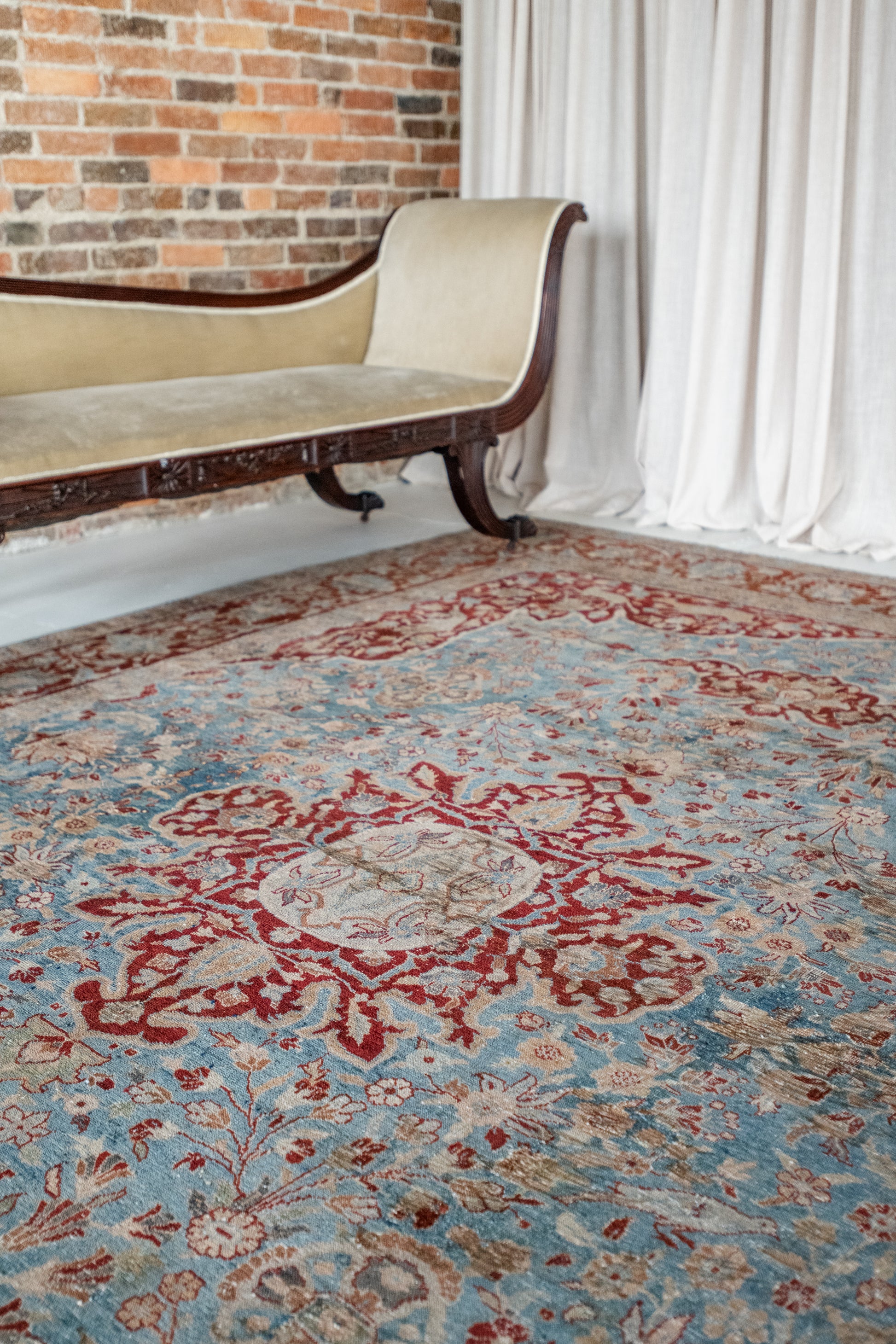 RESERVED| Lavinia 9'2 x 12'3