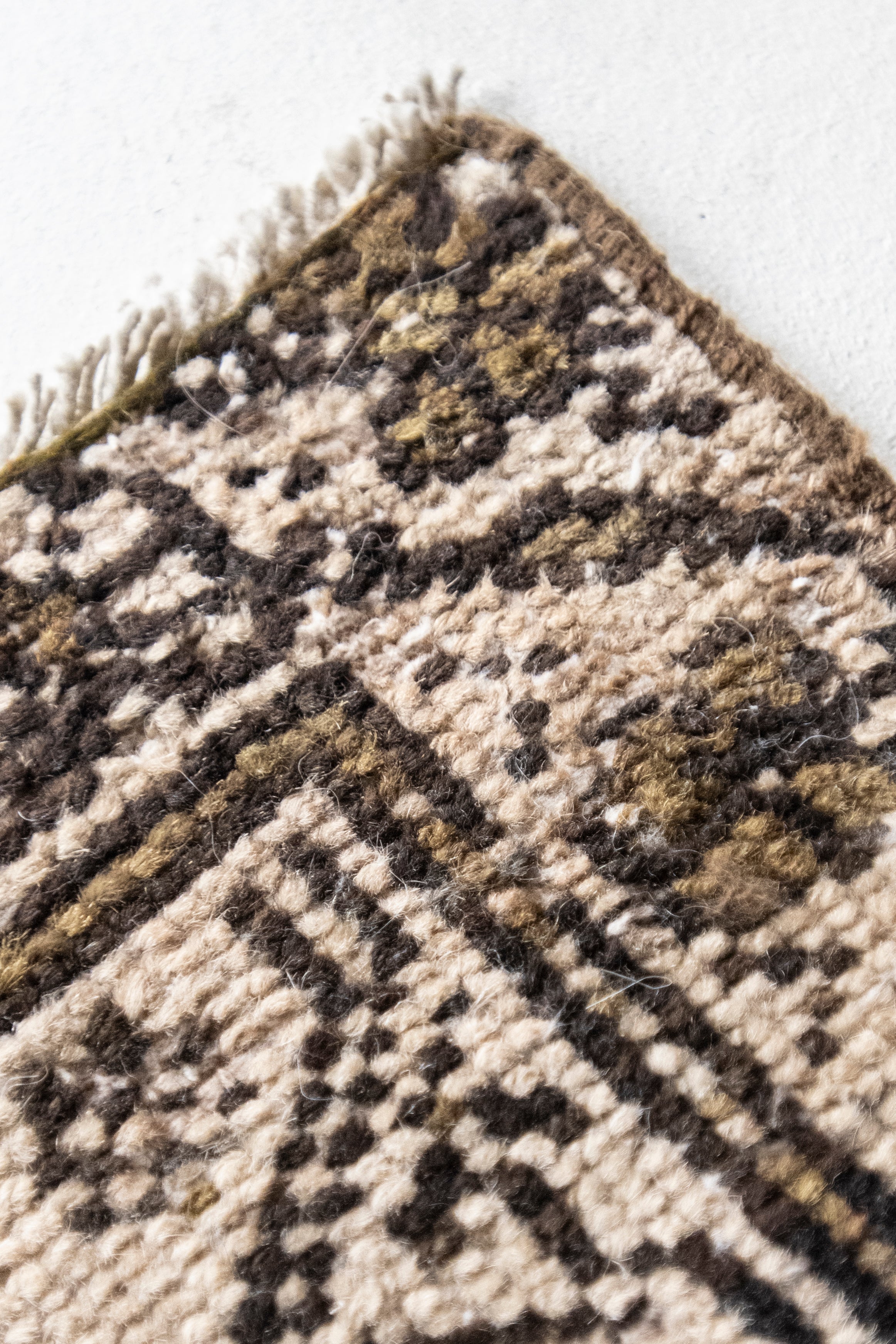 Rani 5' x 11'8