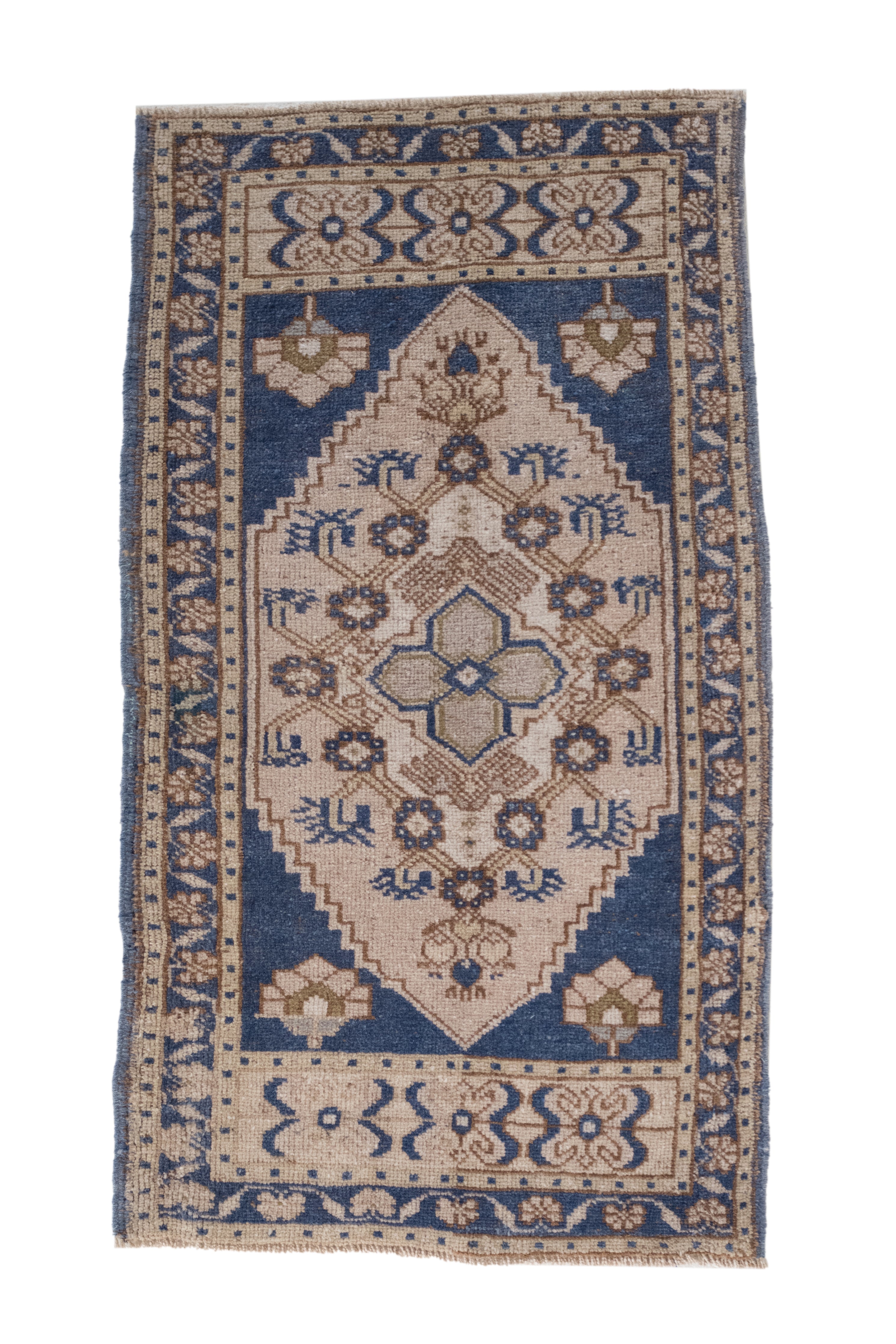 No. 1940 | 1'10 x 3'4 – Six Vintage Rugs
