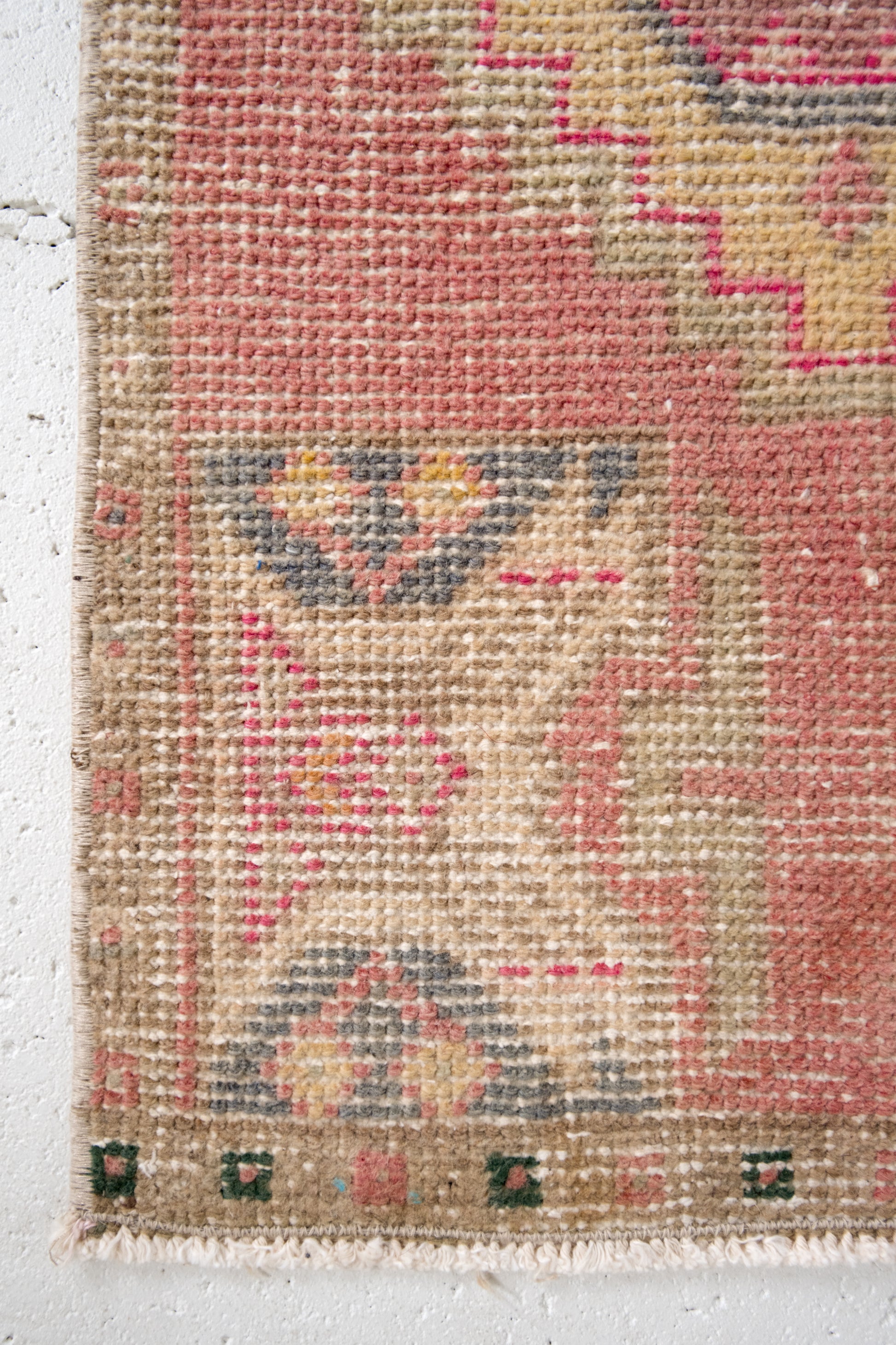 No. 2182 | 1'8 x 3'1