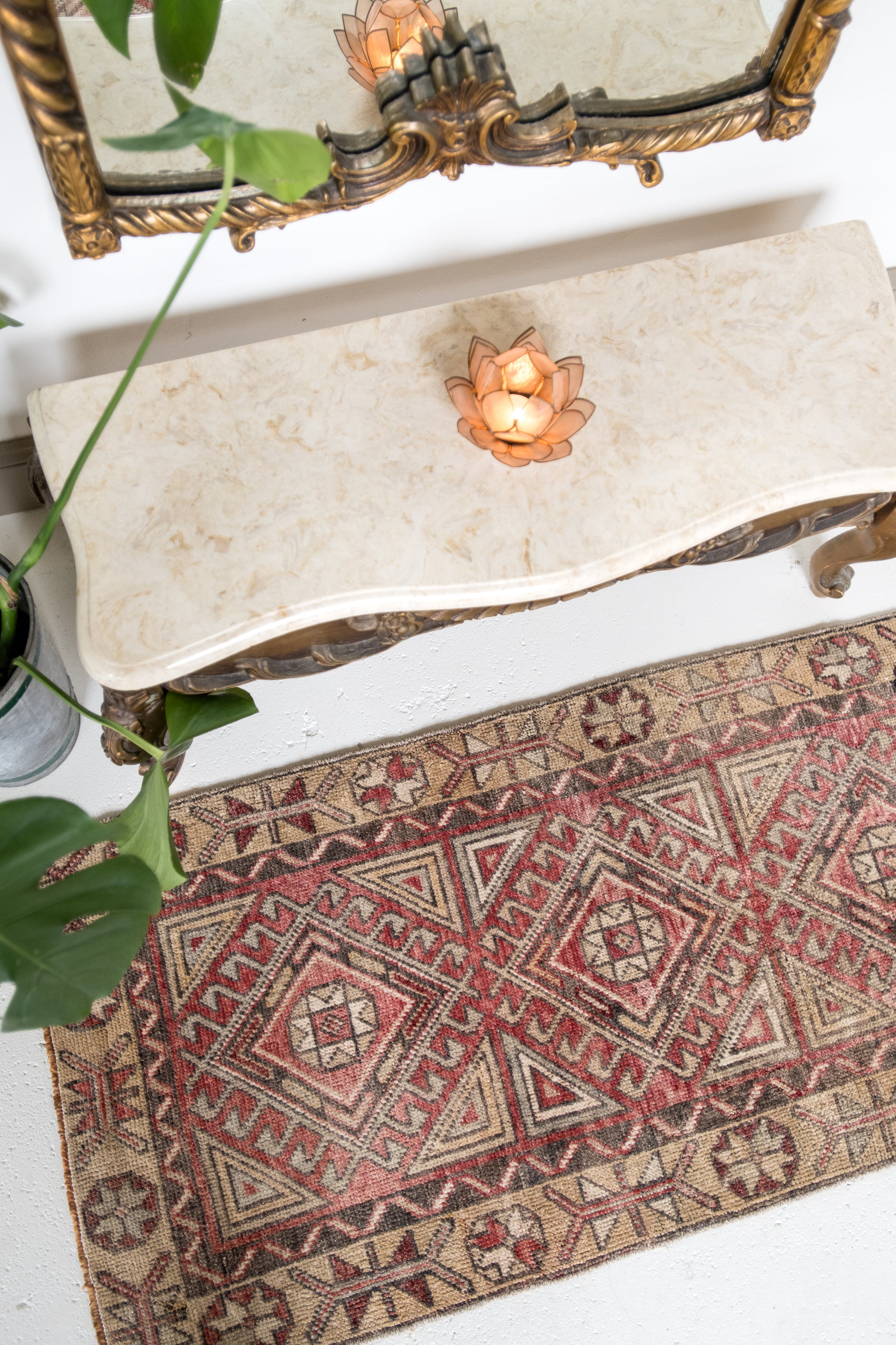 No. 2187 | 1'10 x 3'10