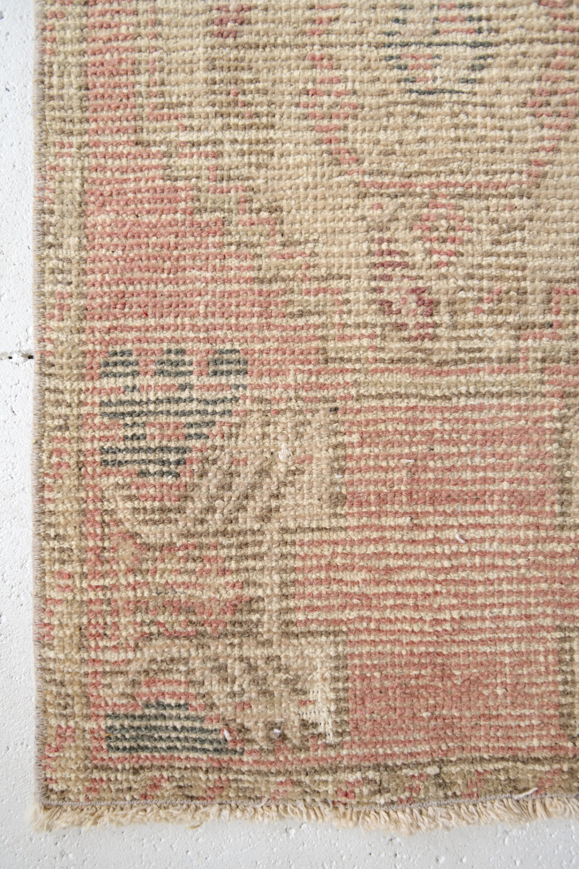 No. 2189 | 1'7 x 3'1