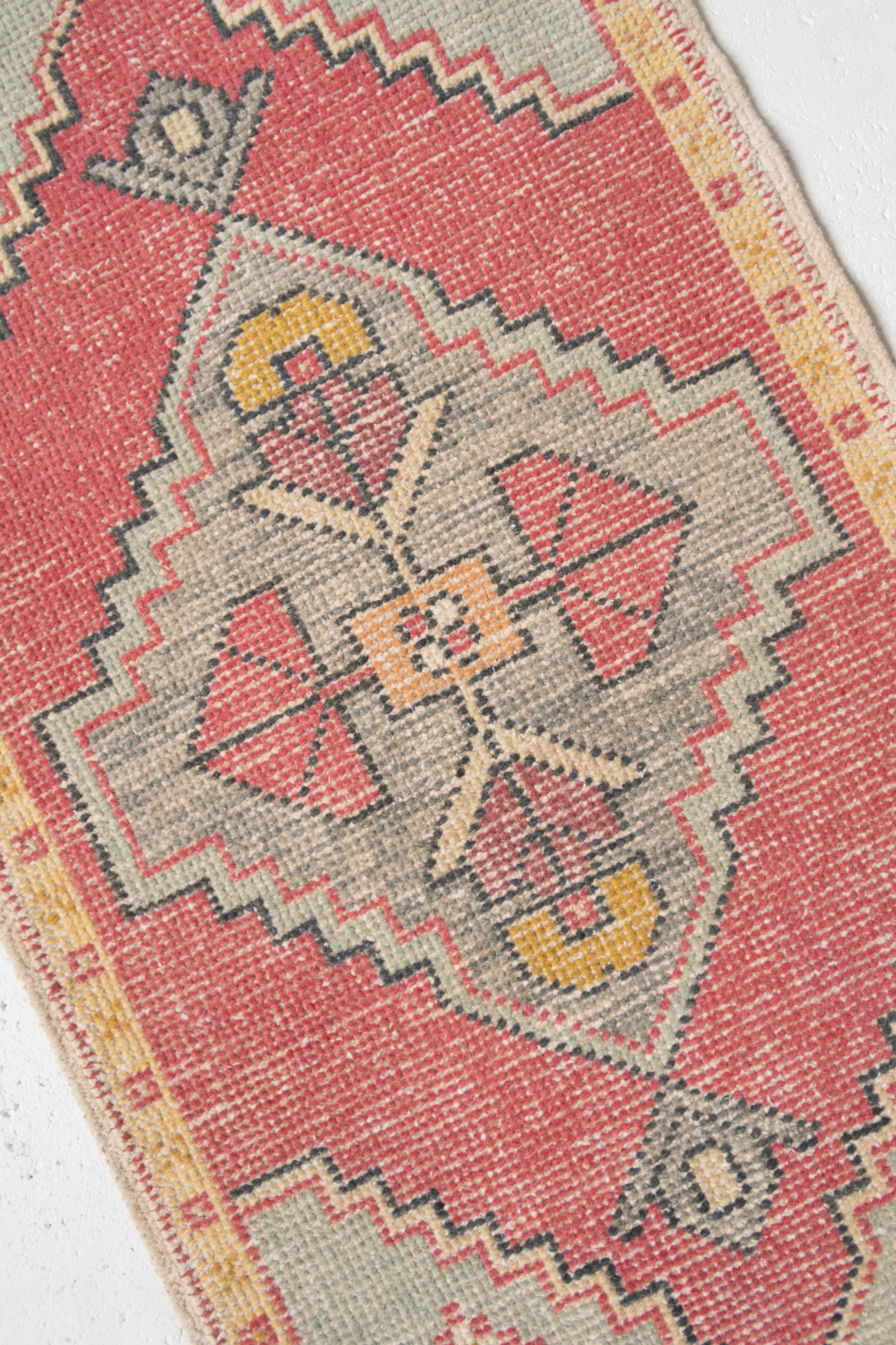 No. 2196 | 1'9 x 3'1