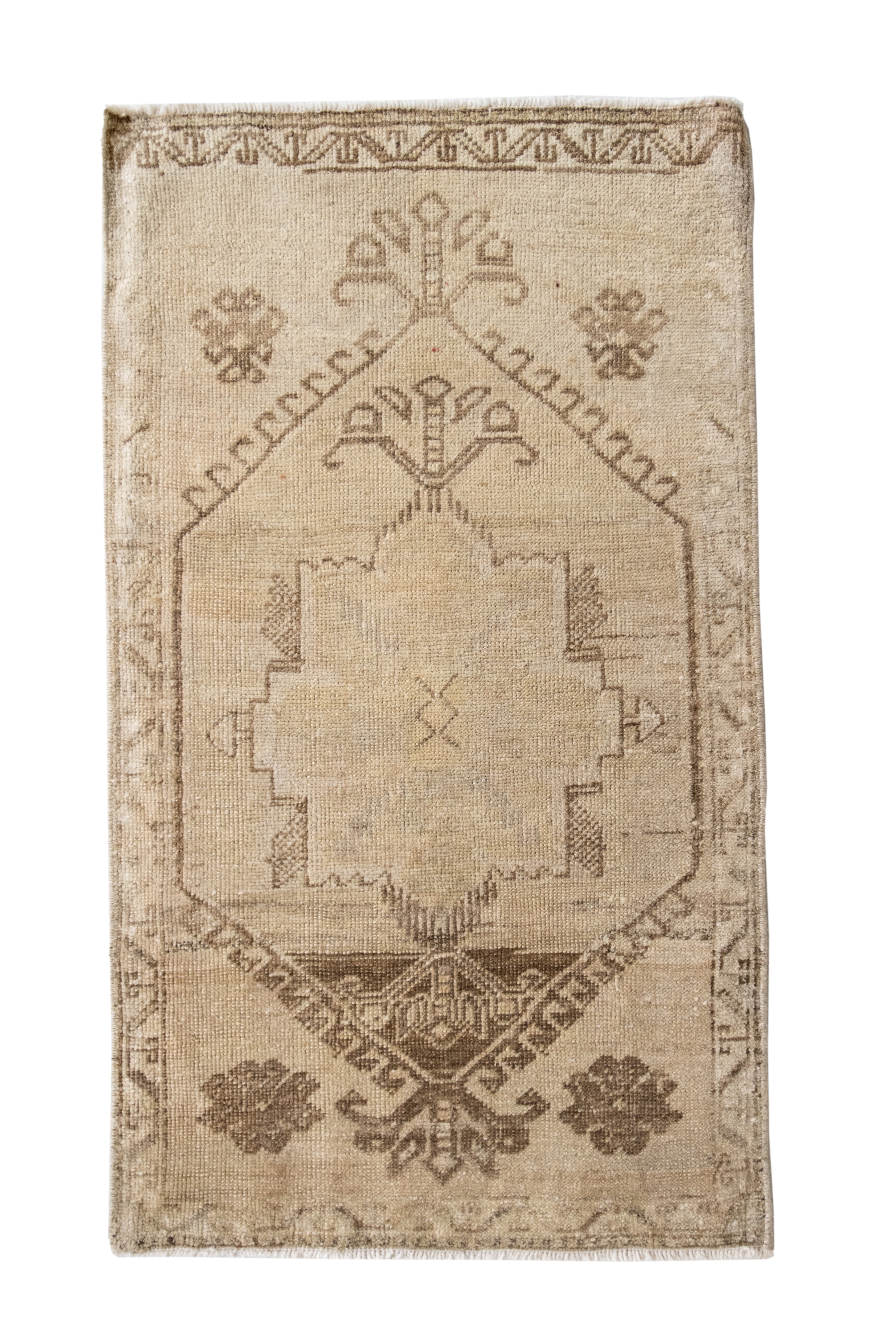 No. 2204 | 1'11 x 3'5 – Six Vintage Rugs