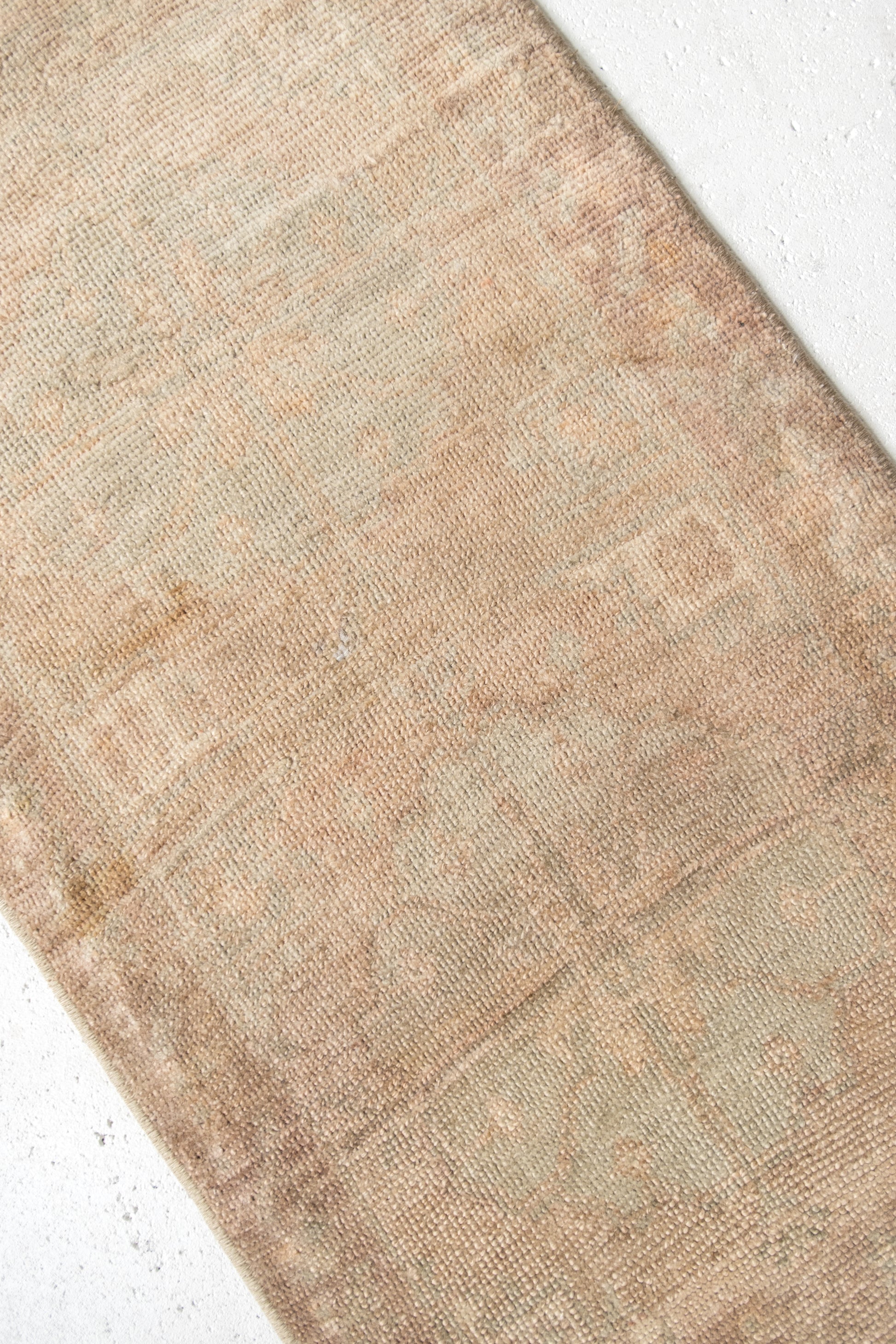 No. 2208 | 1'10 x 3'7