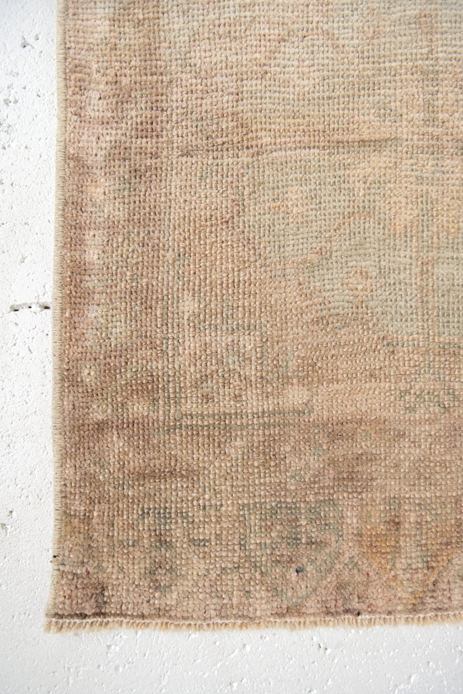 No. 2208 | 1'10 x 3'7