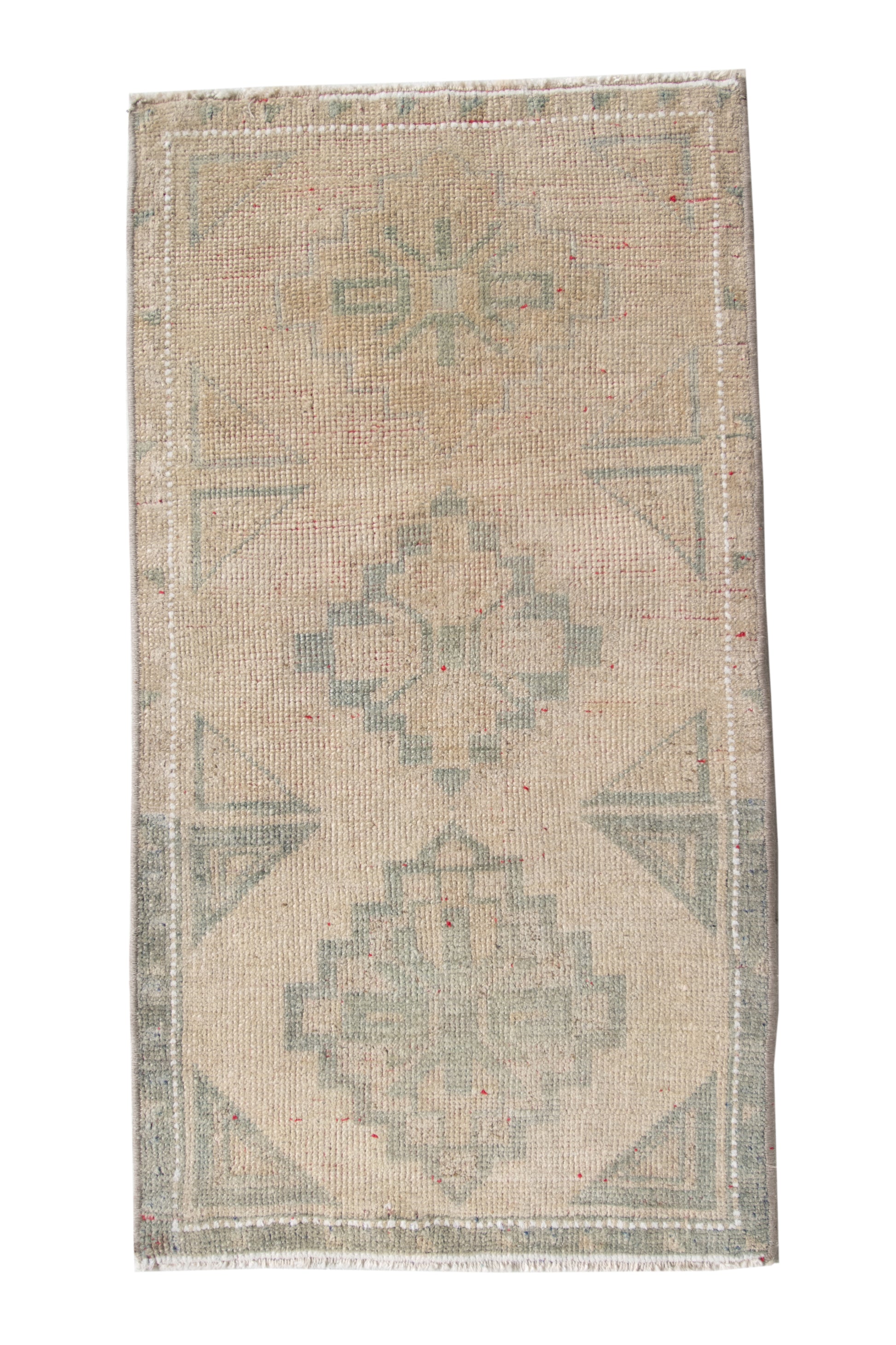 No. 2212 | 1'8 x 3'2