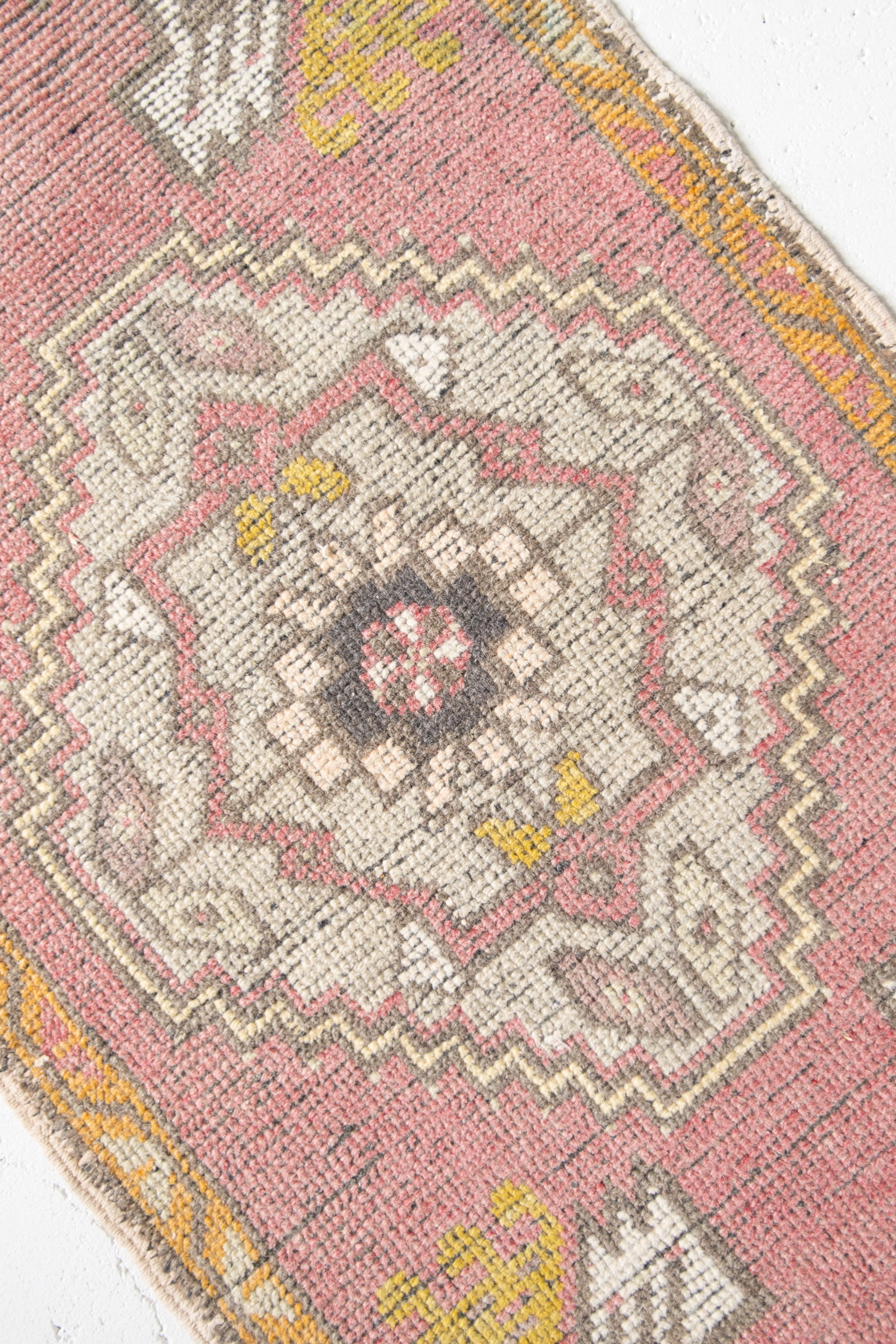 No. 2227 | 1'9 x 3'3