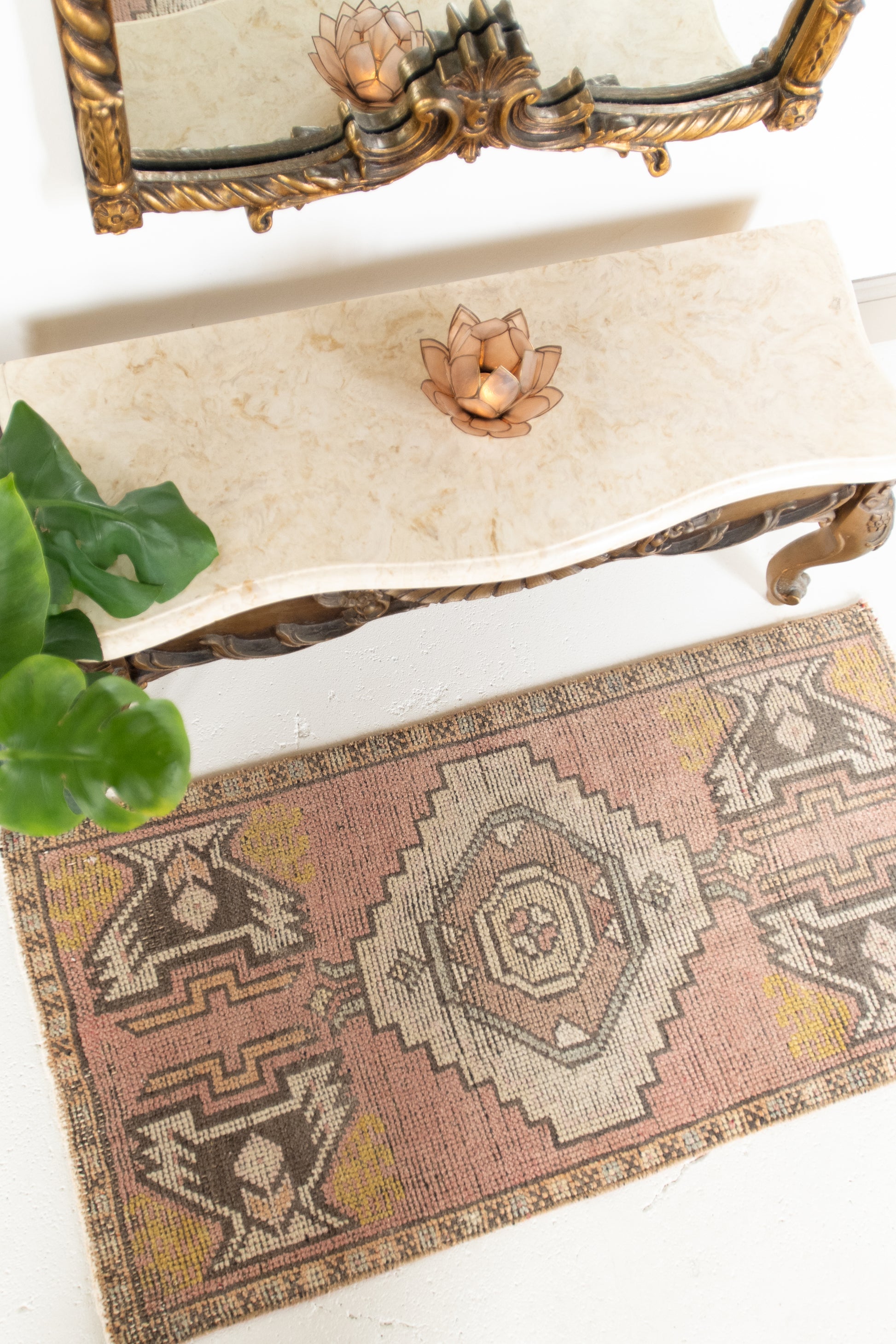 No. 2235 | 1'8 x 3'4