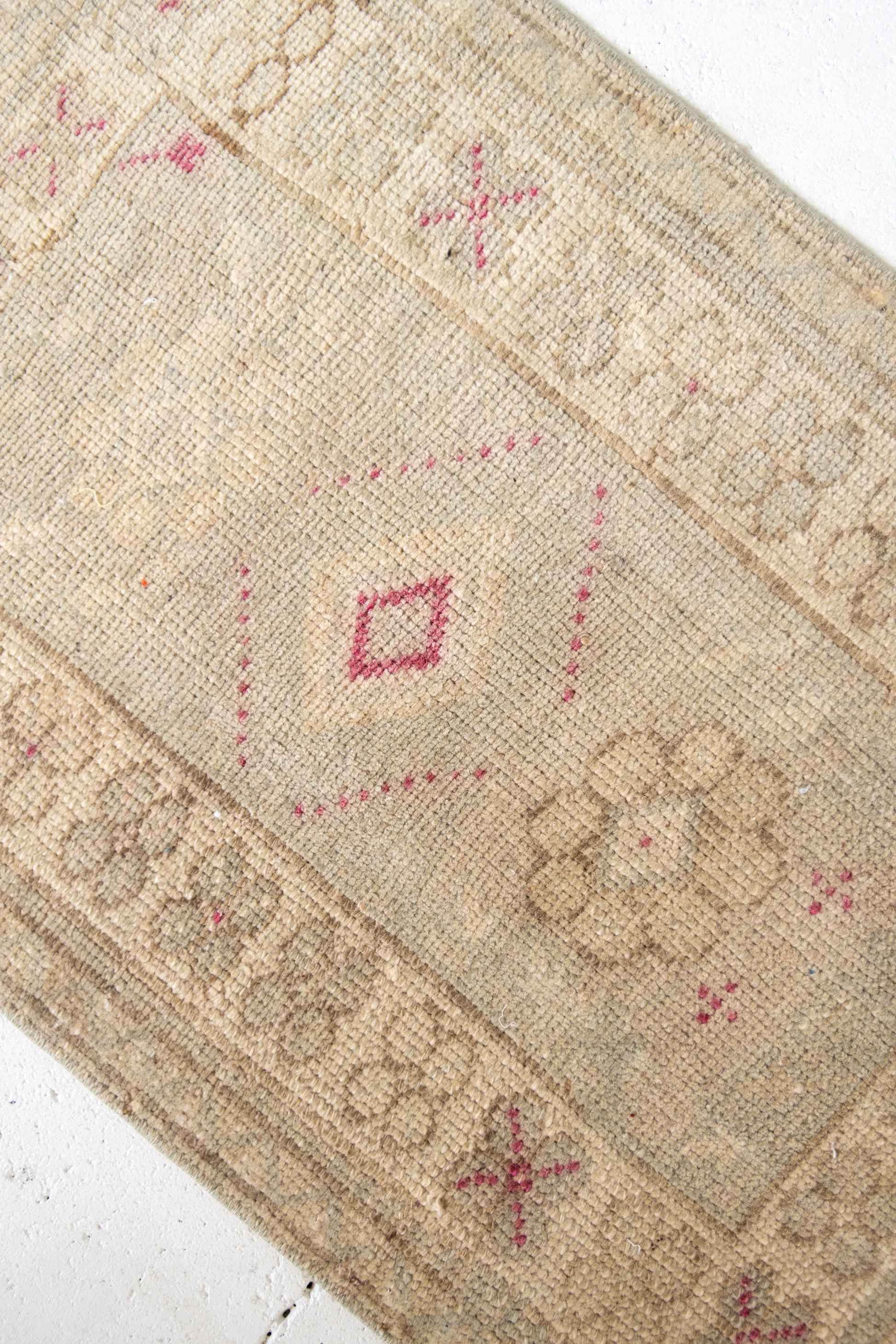 No. 2245 | 1'7 x 2'5