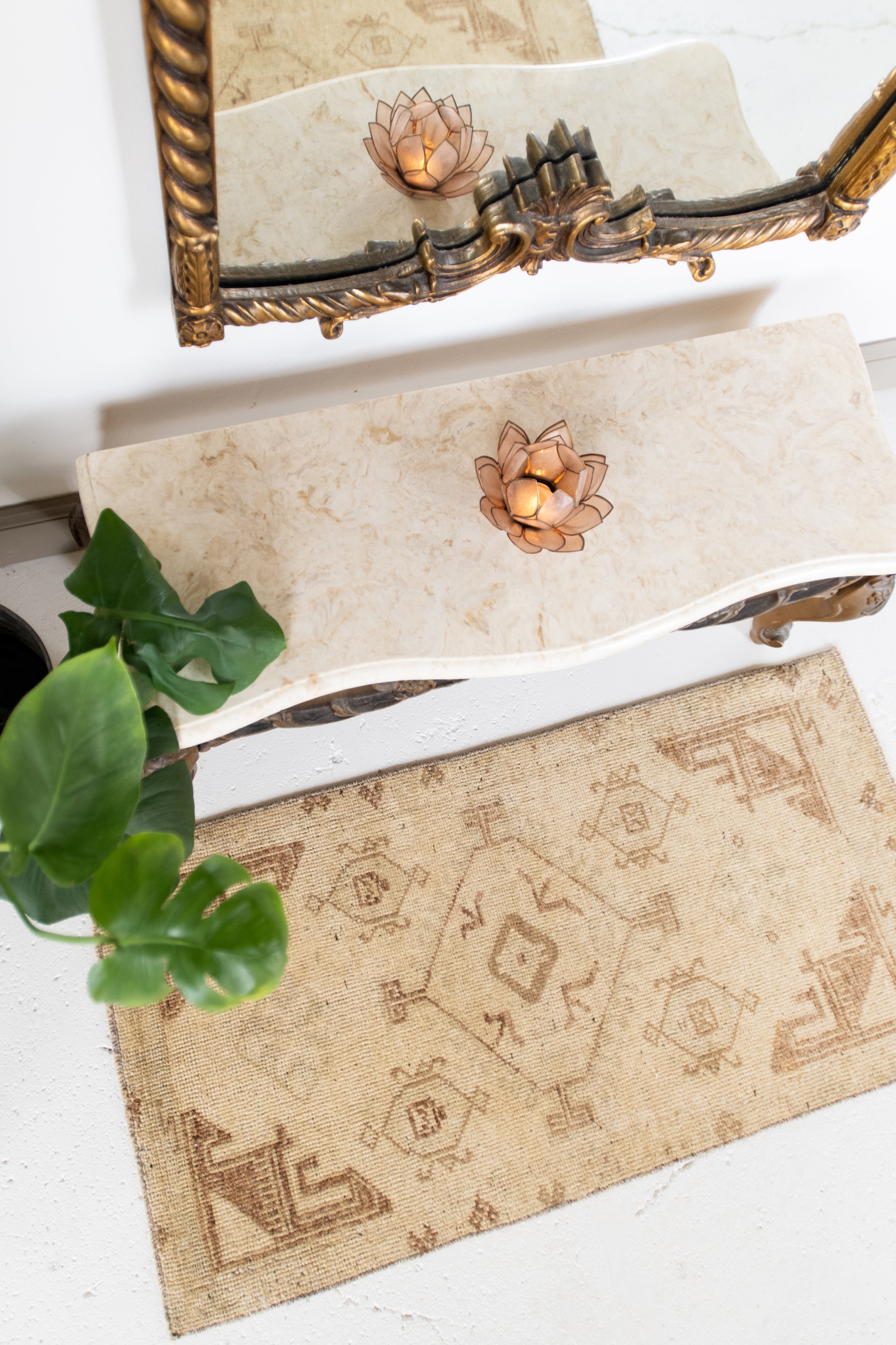 No. 2249 | 1'8 x 3'4