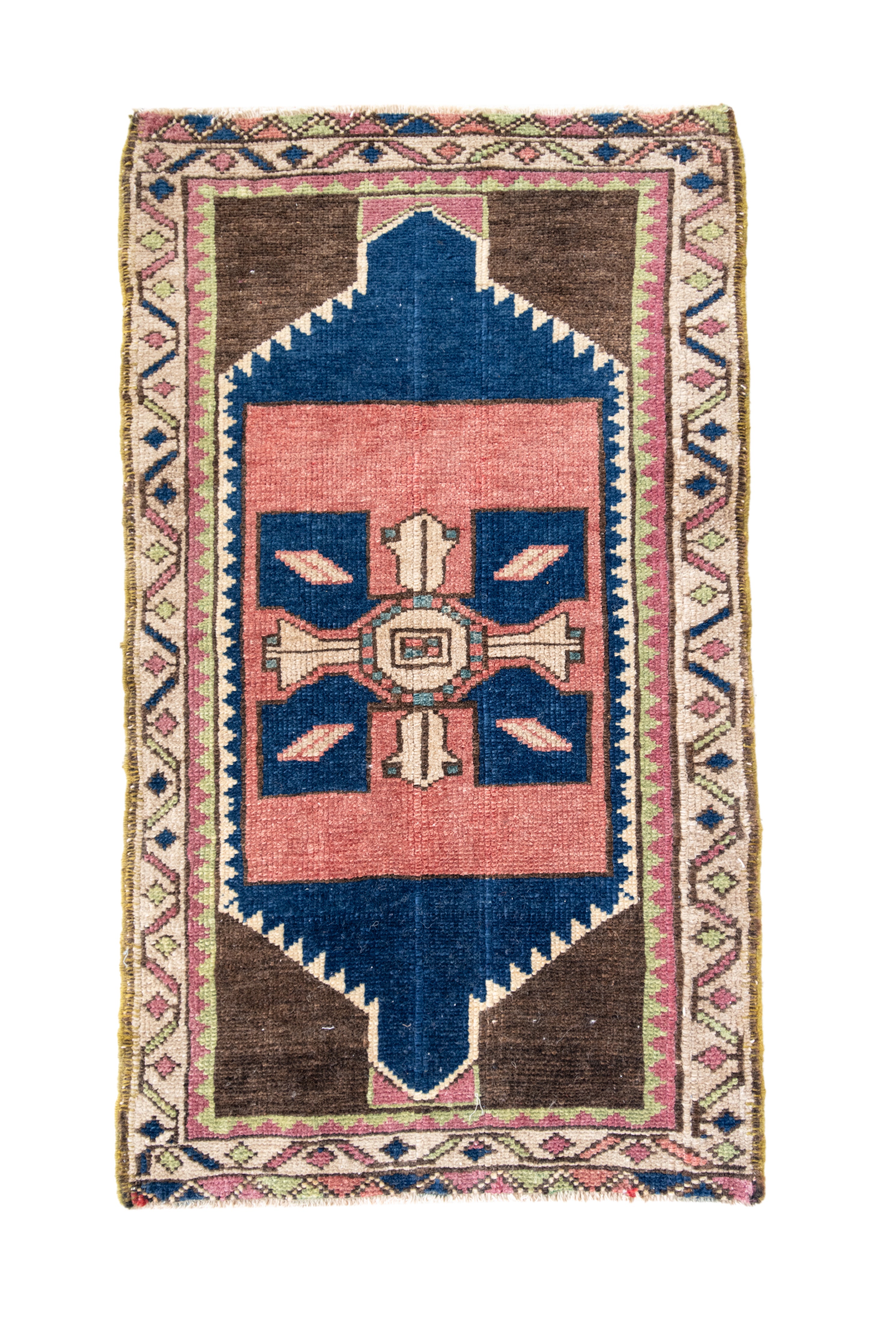 No. 2253 | 1'7 x 2'10