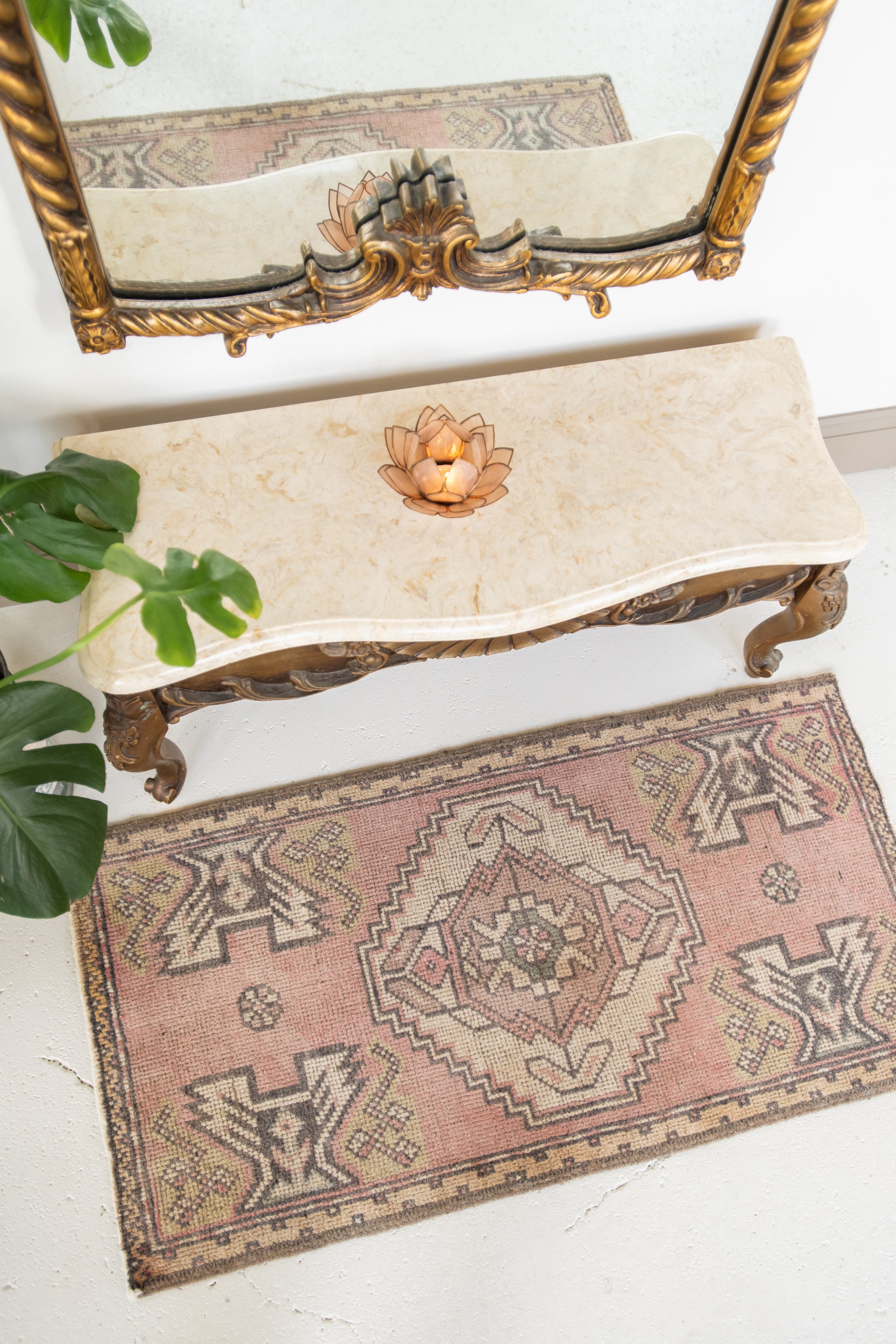 No. 2286 | 1'9 x 3'4