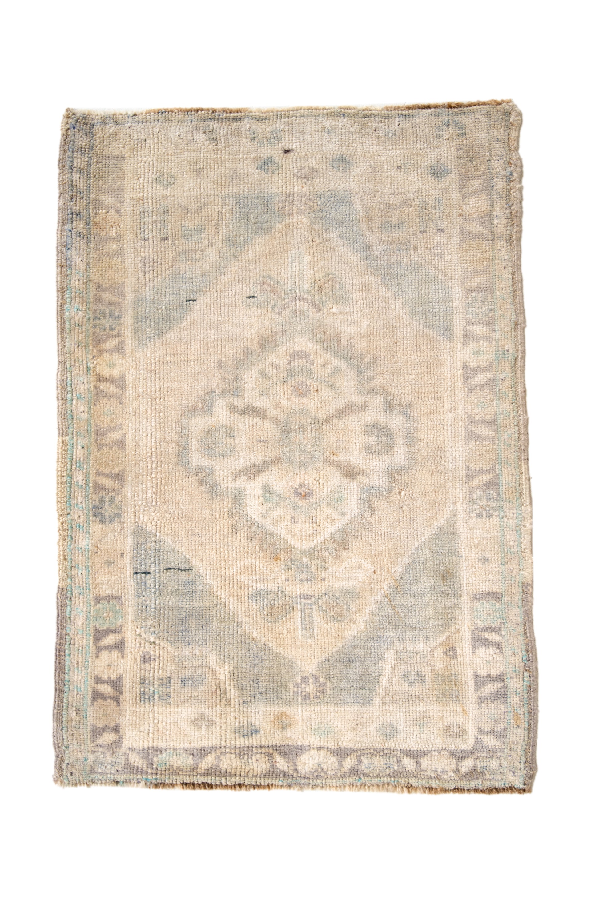 No. 2289 | 1'9 x 2'6