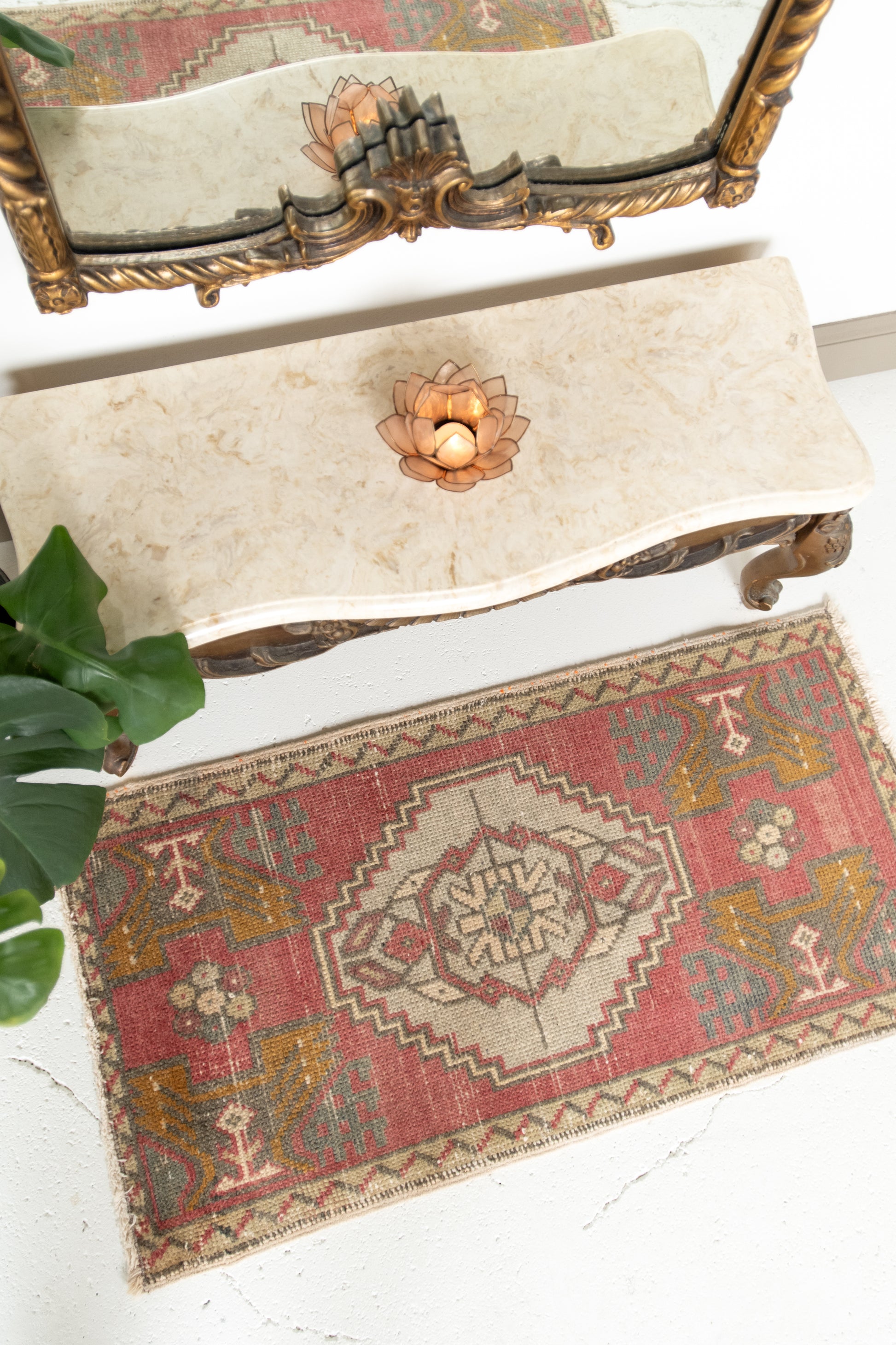 No. 2295 | 1'8 x 3'2