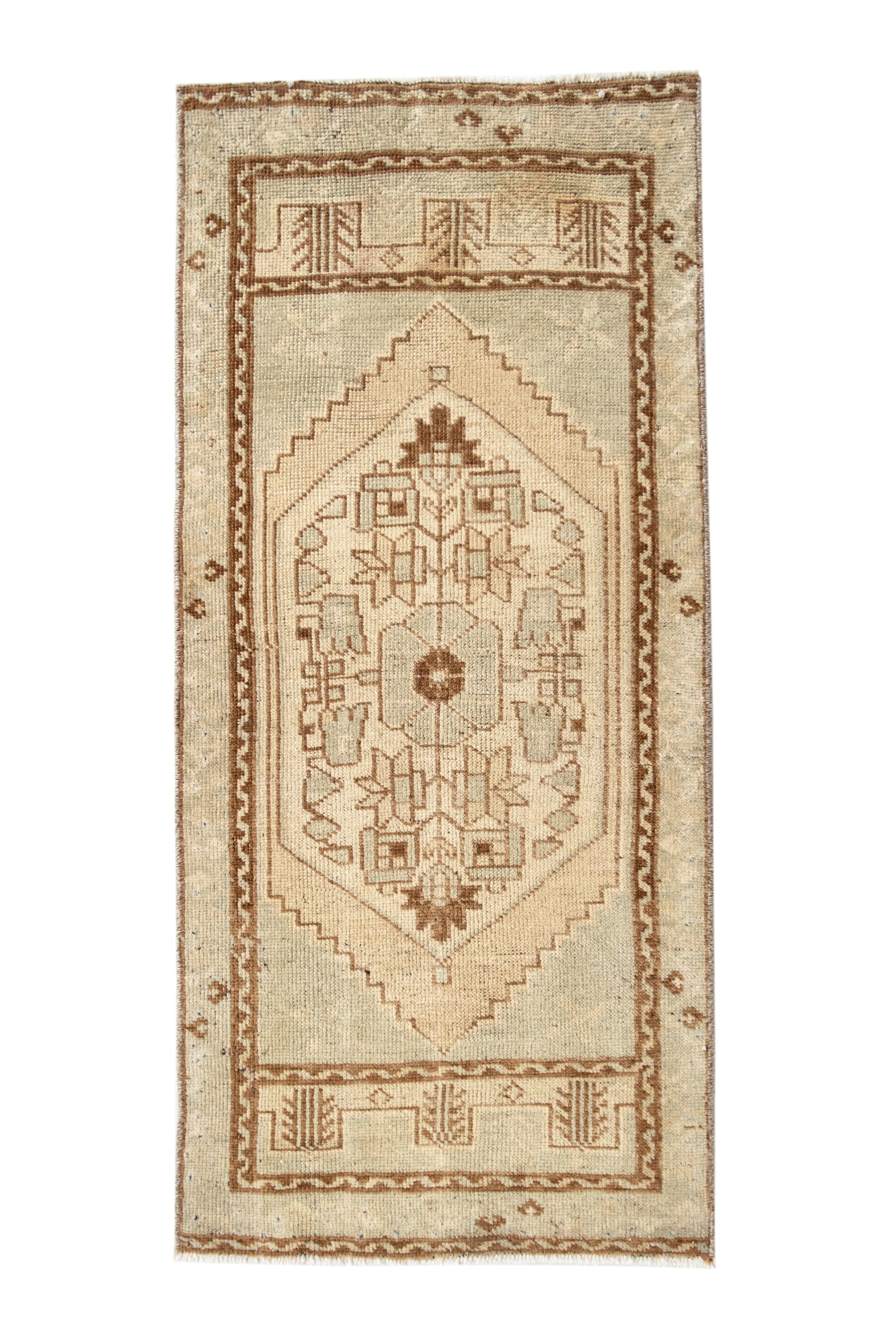 No. 2298 | 1'7 x 3'6