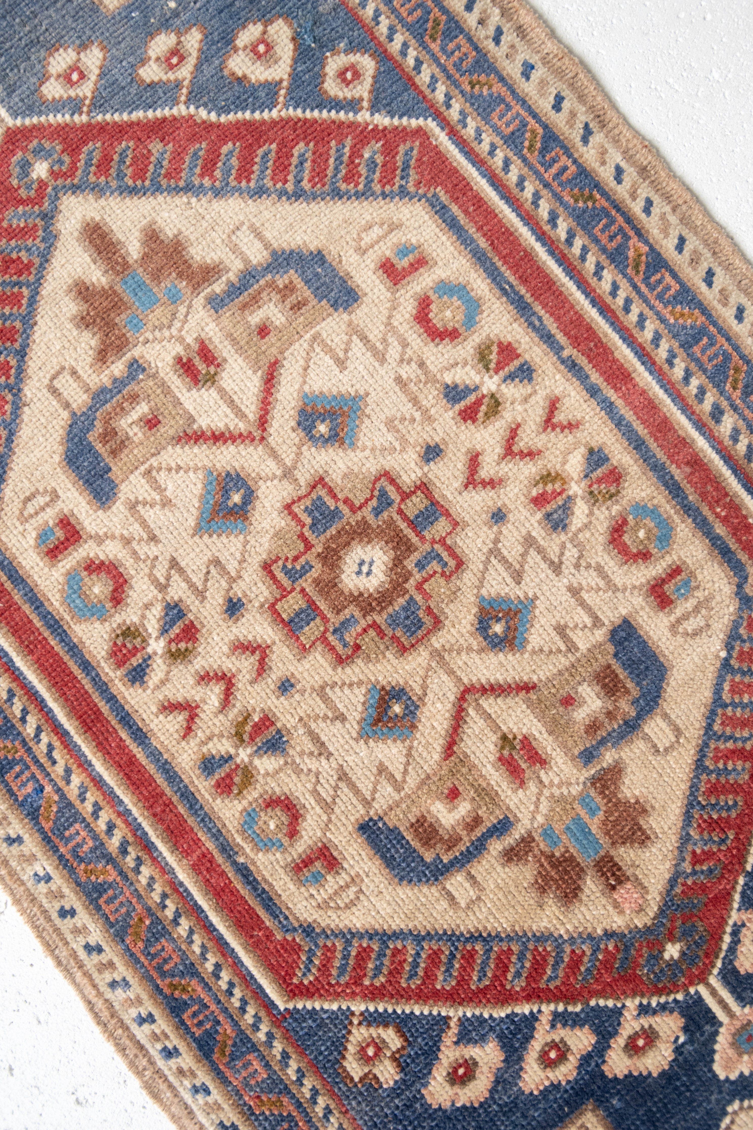 No. 2305 | 1'10 x 3'5