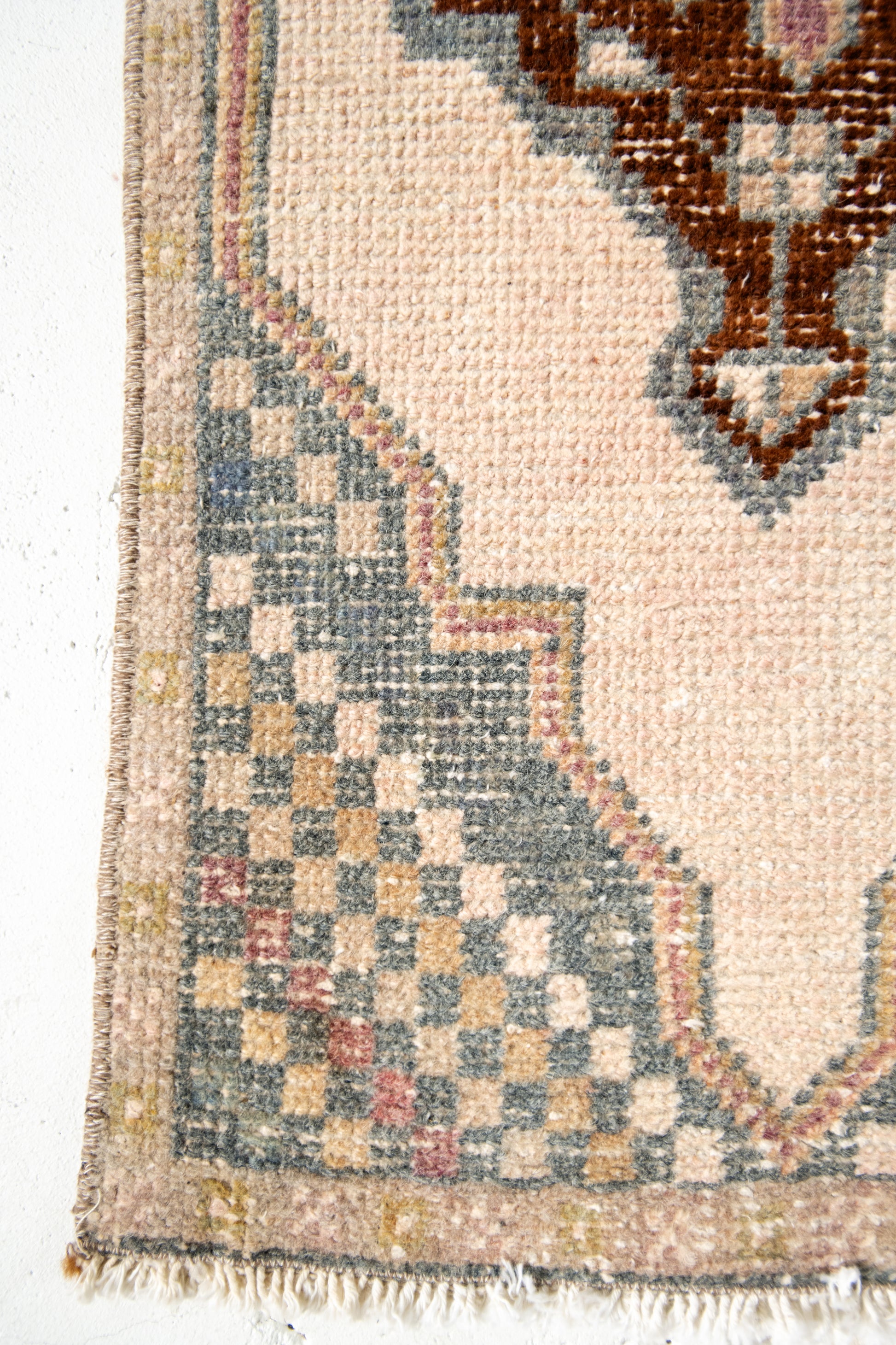 No. 2312 | 1'7 x 3'7