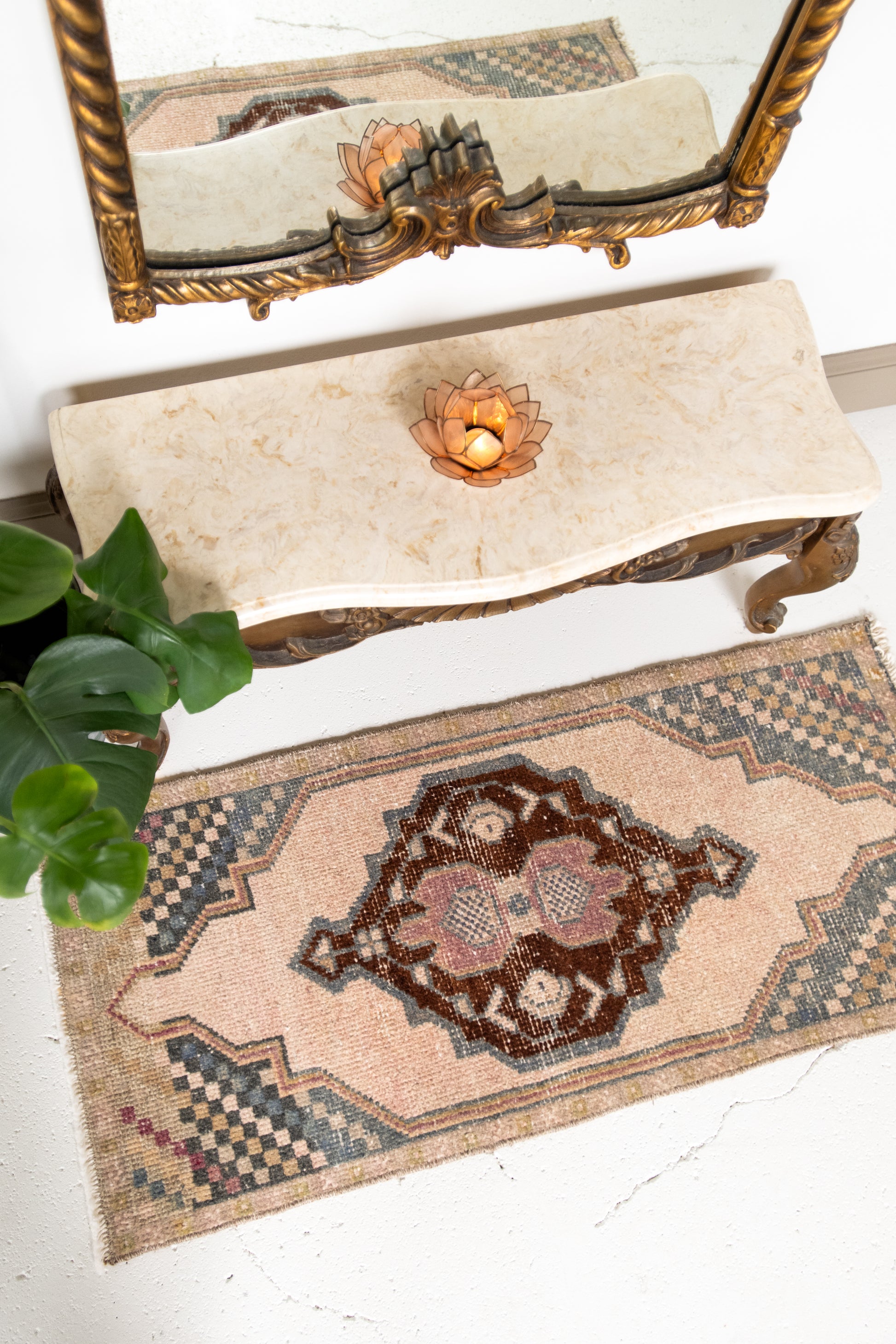 No. 2312 | 1'7 x 3'7