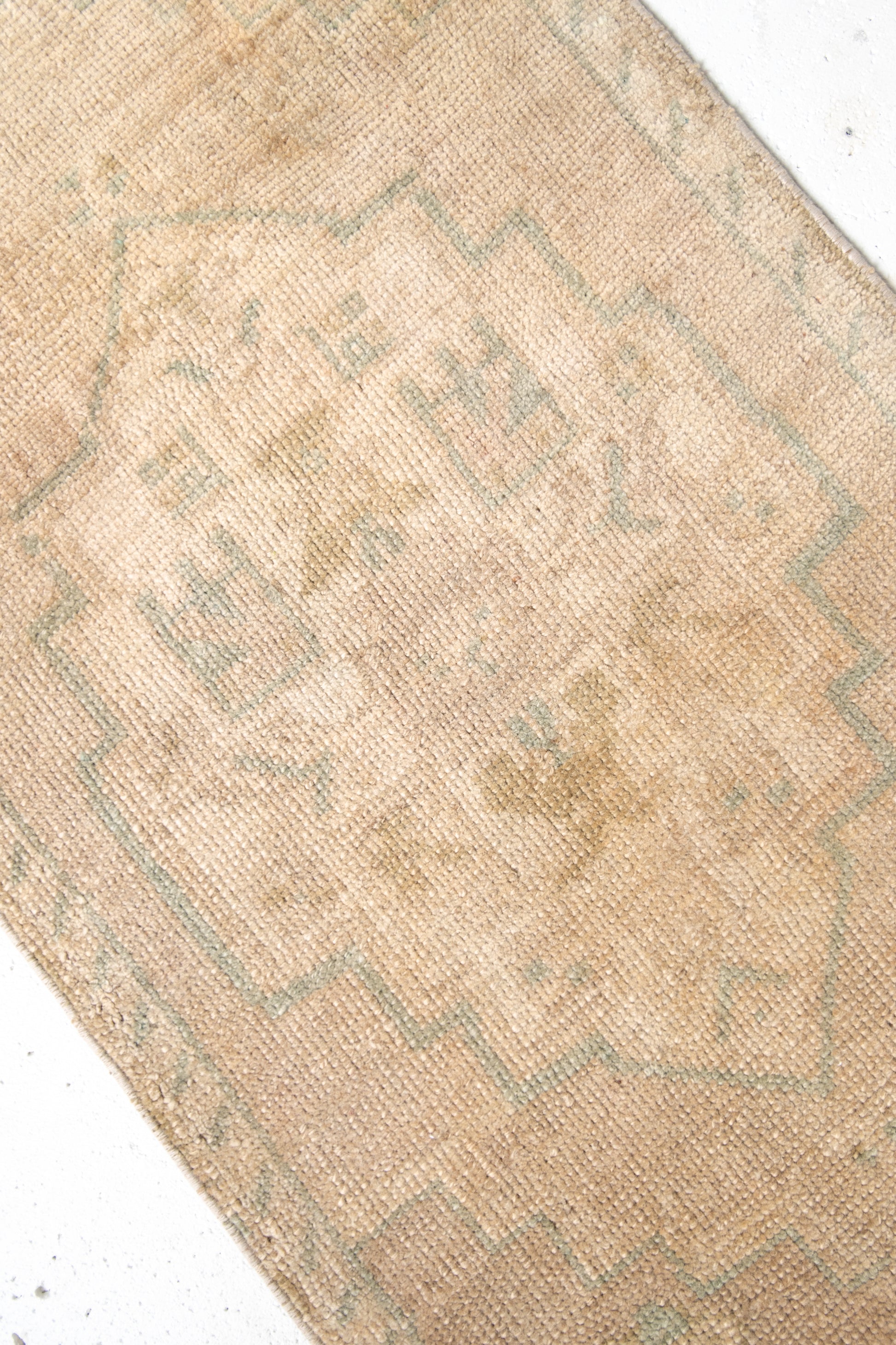 No. 2313 | 1'8 x 3'6