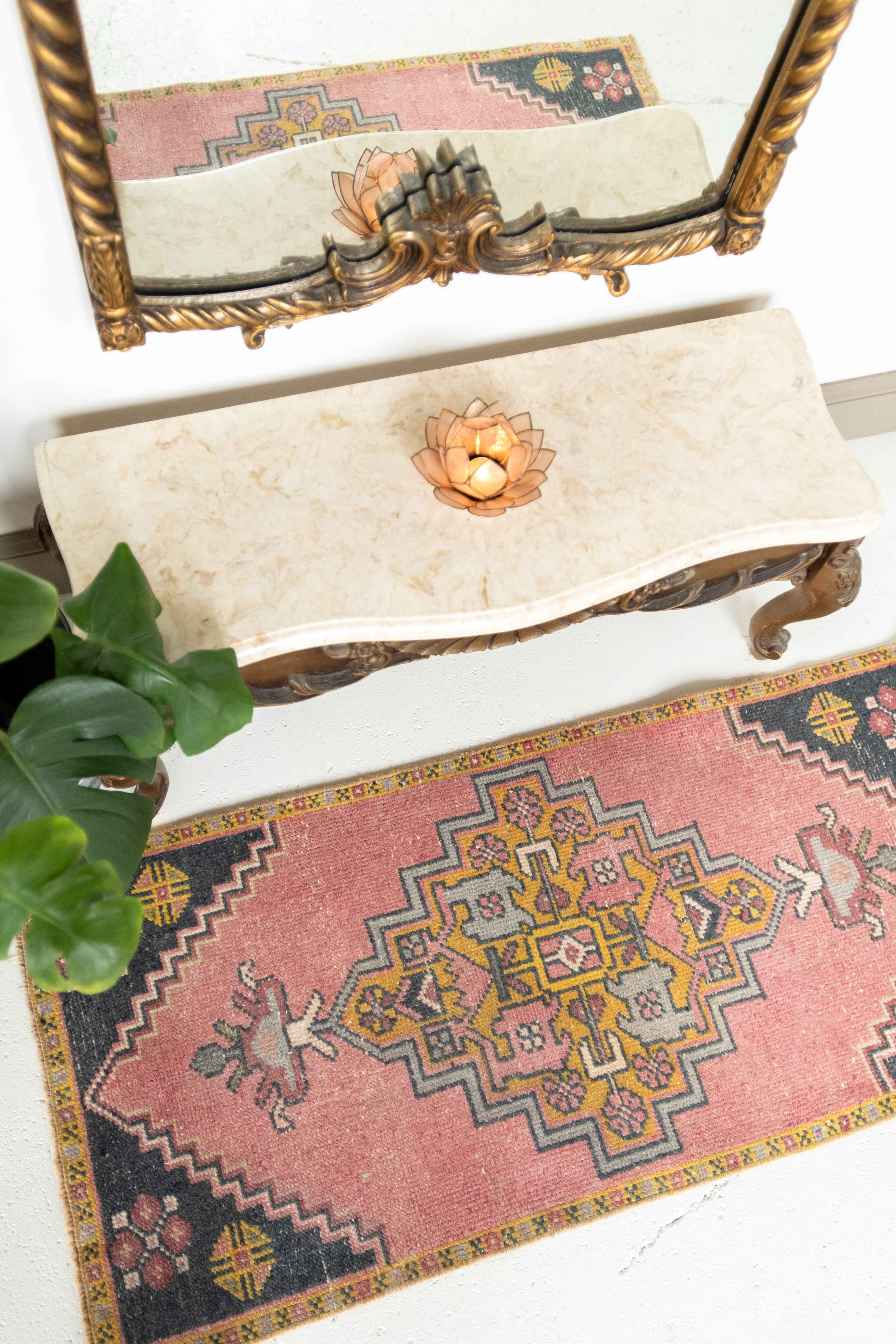 No. 2316 | 1'9 x 3'9