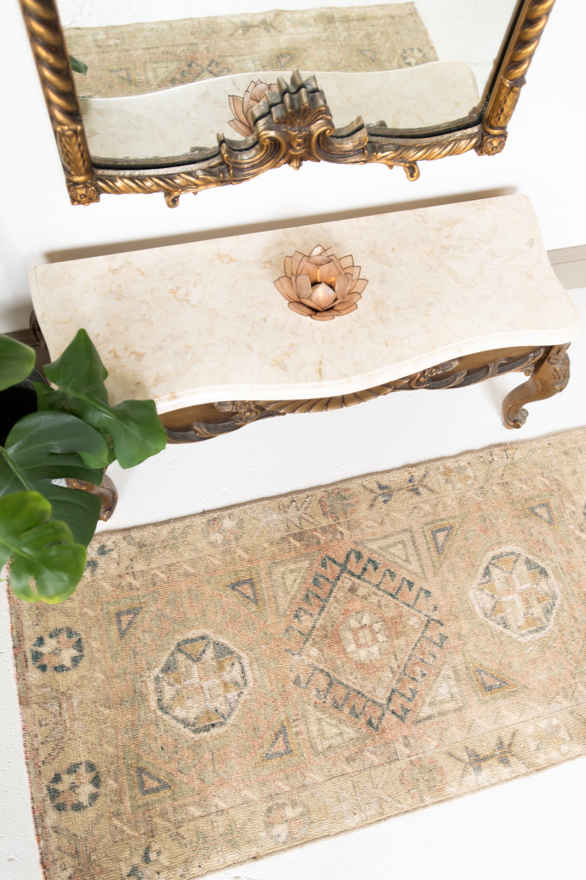 No. 2321 | 1'10 x 3'8