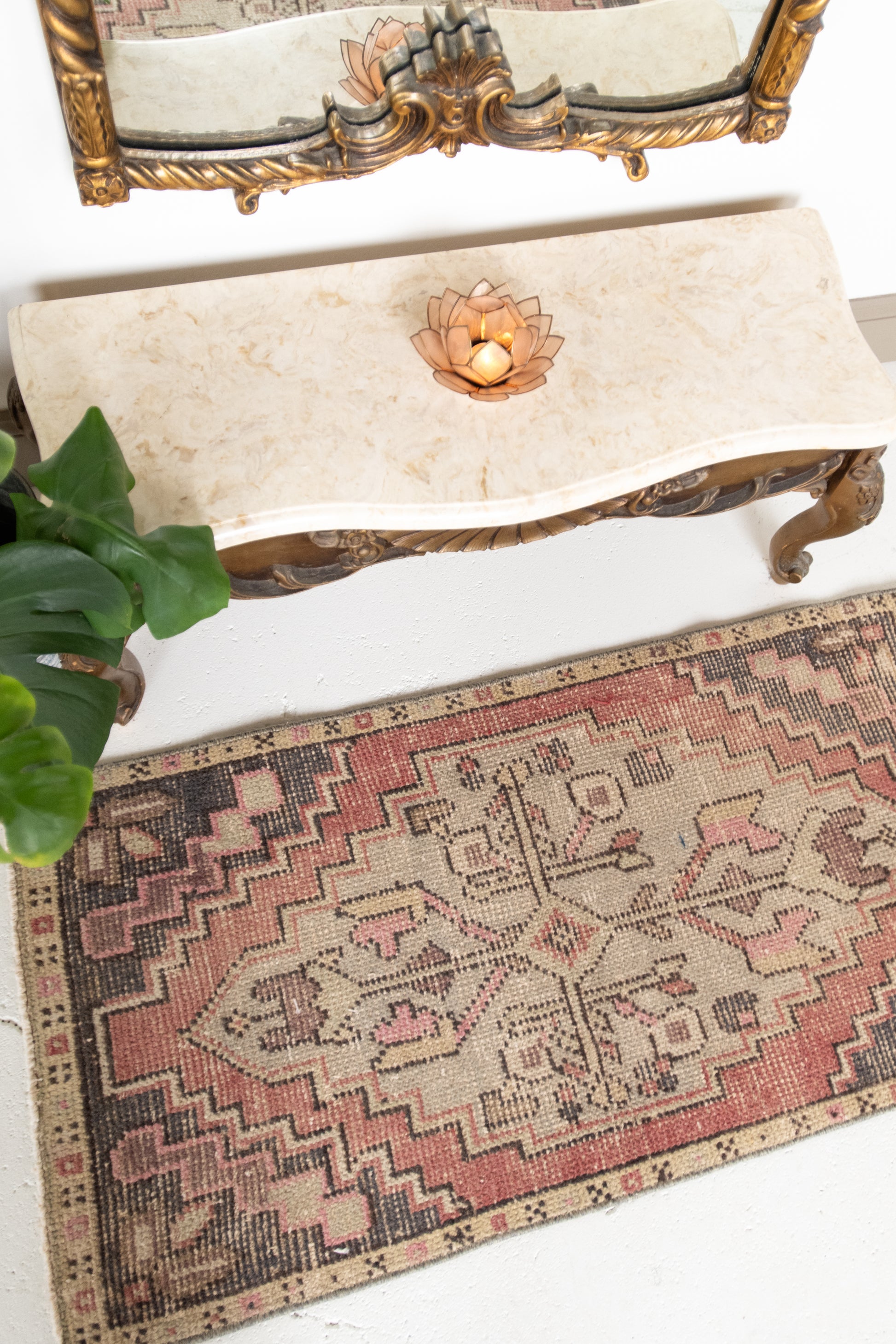 No. 2322 | 1'10 x 3'6