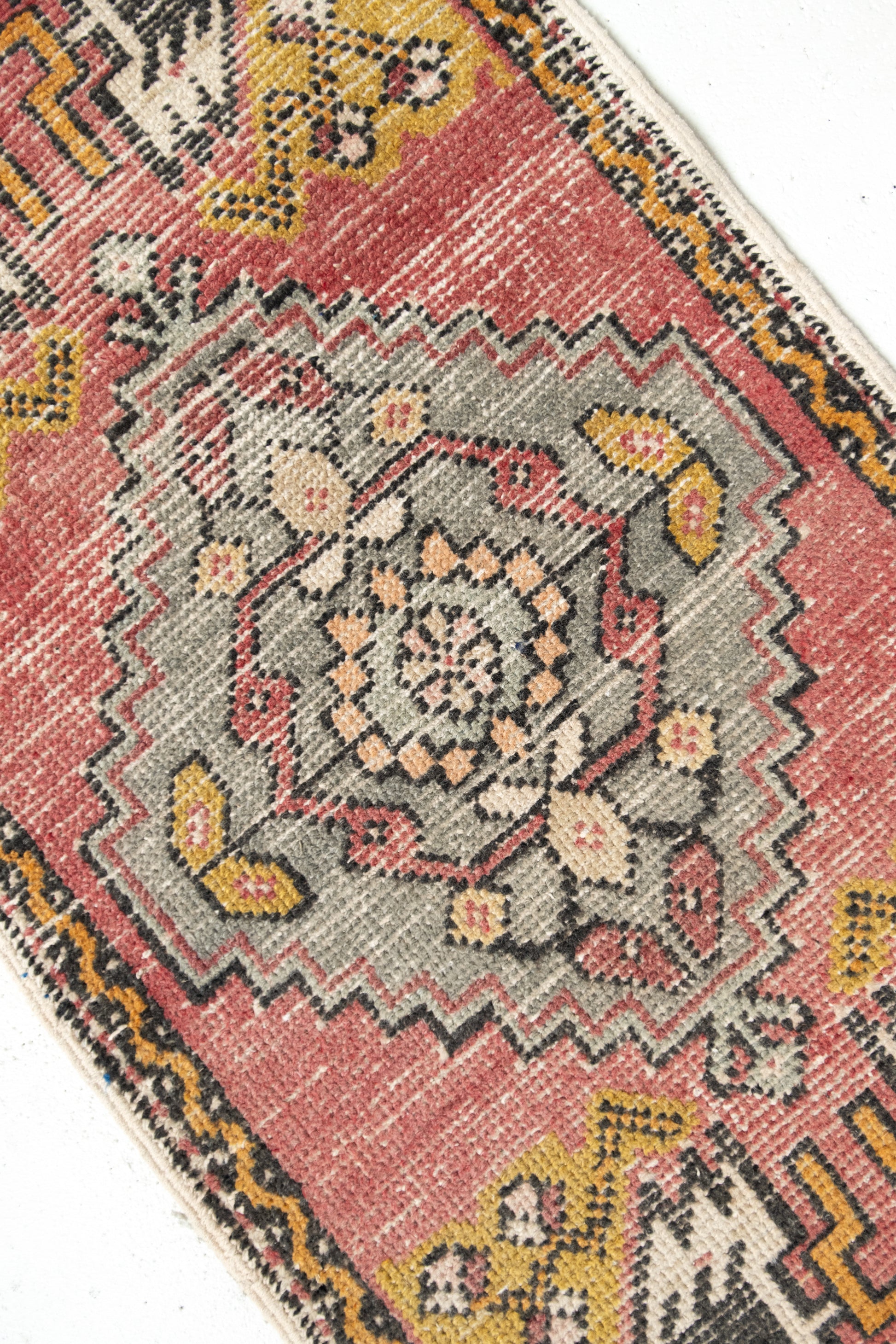 No. 2323 | 1'9 x 3'5