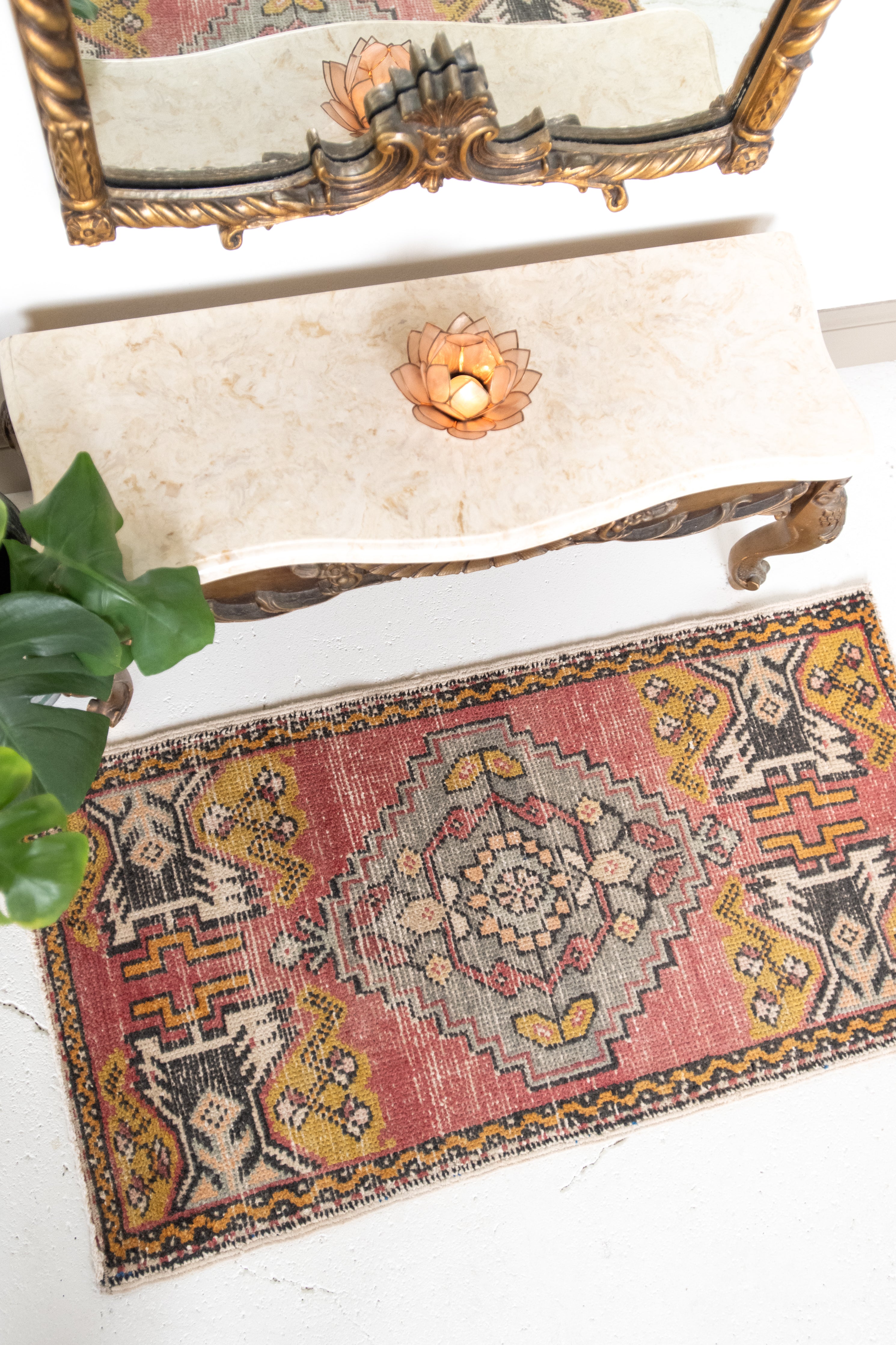 No. 2323 | 1'9 x 3'5