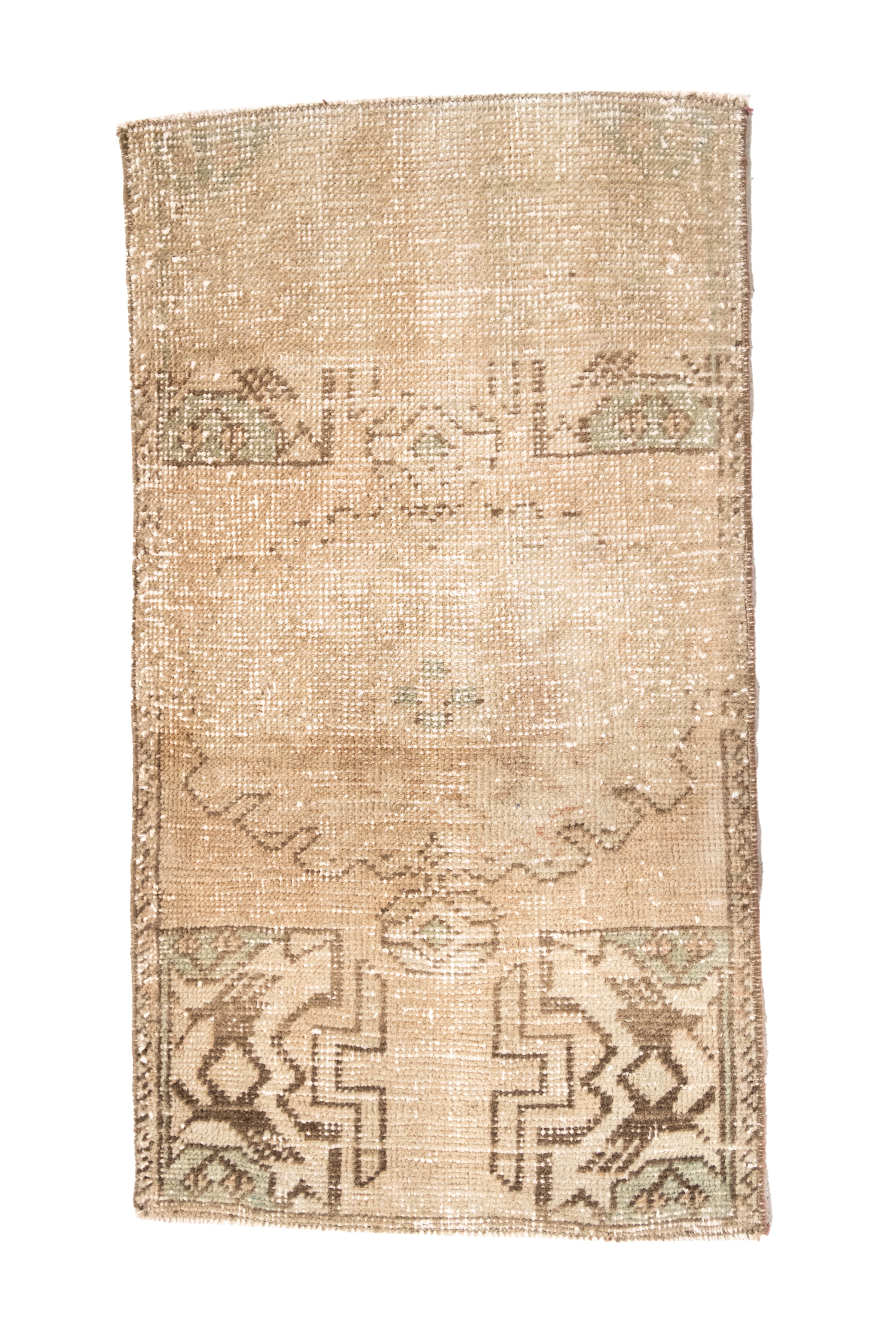 No. 2324 | 1'7 x 2'10