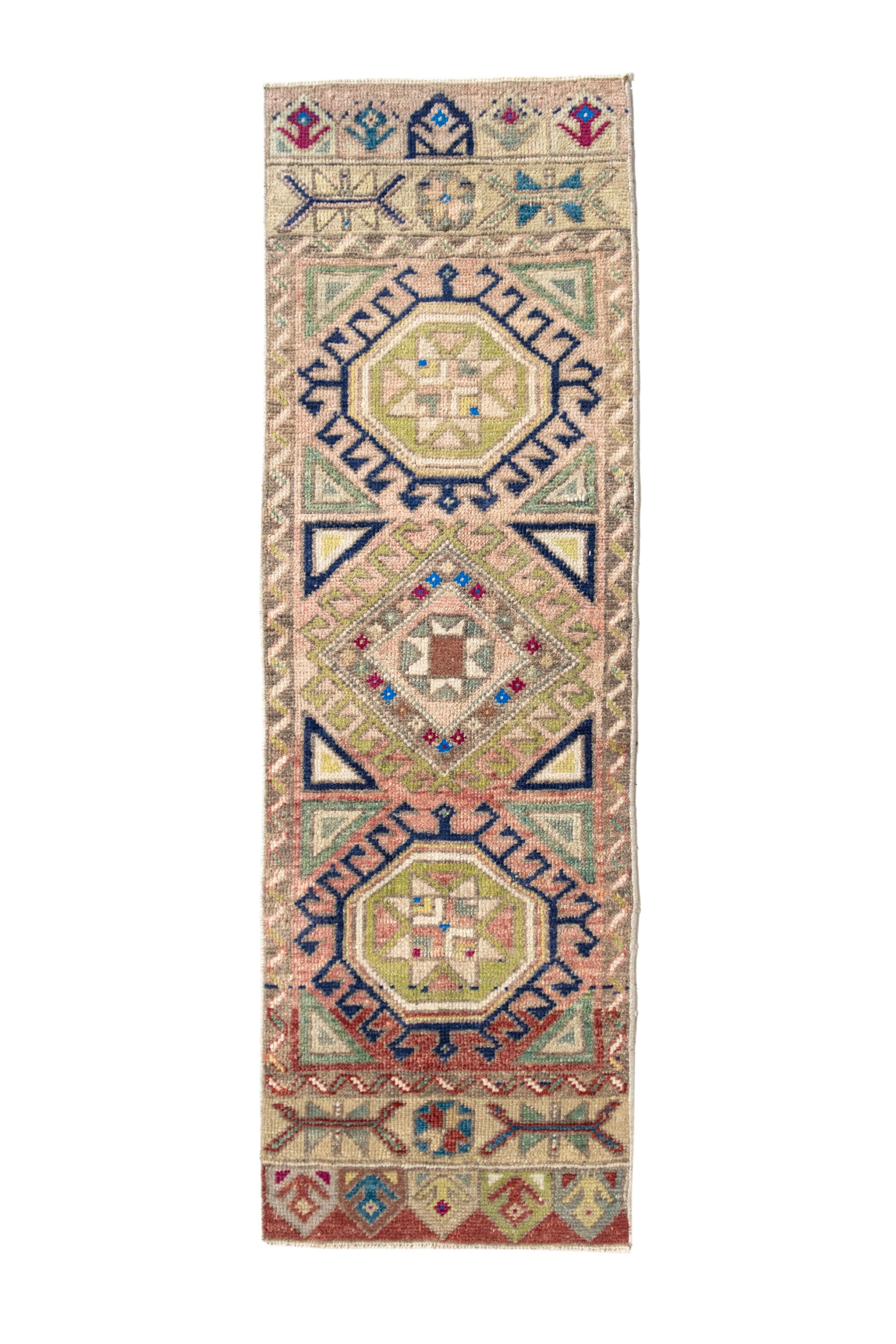 No. 2328 | 1'5 x 4'6