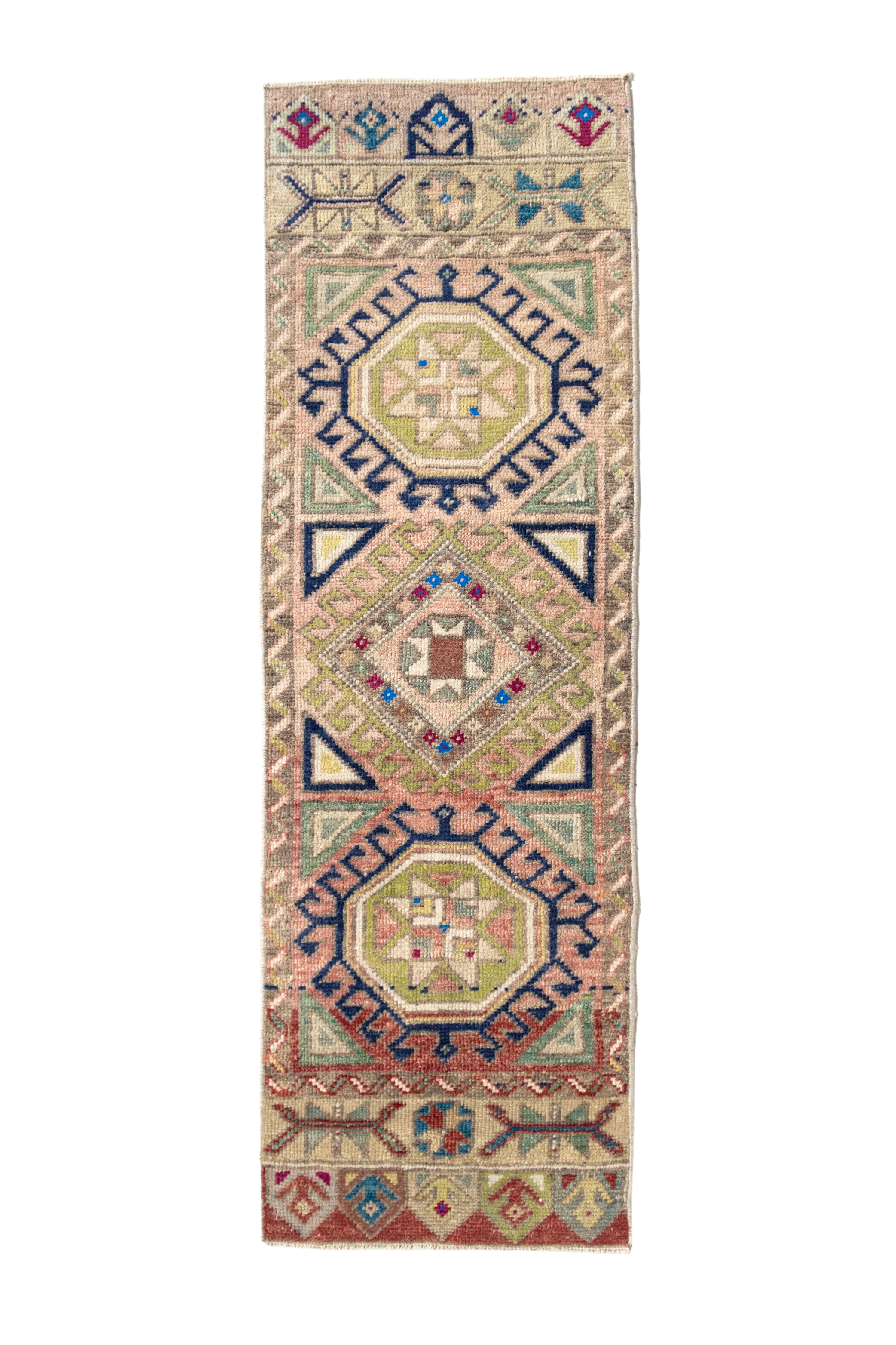 No. 2328 | 1'5 x 4'6