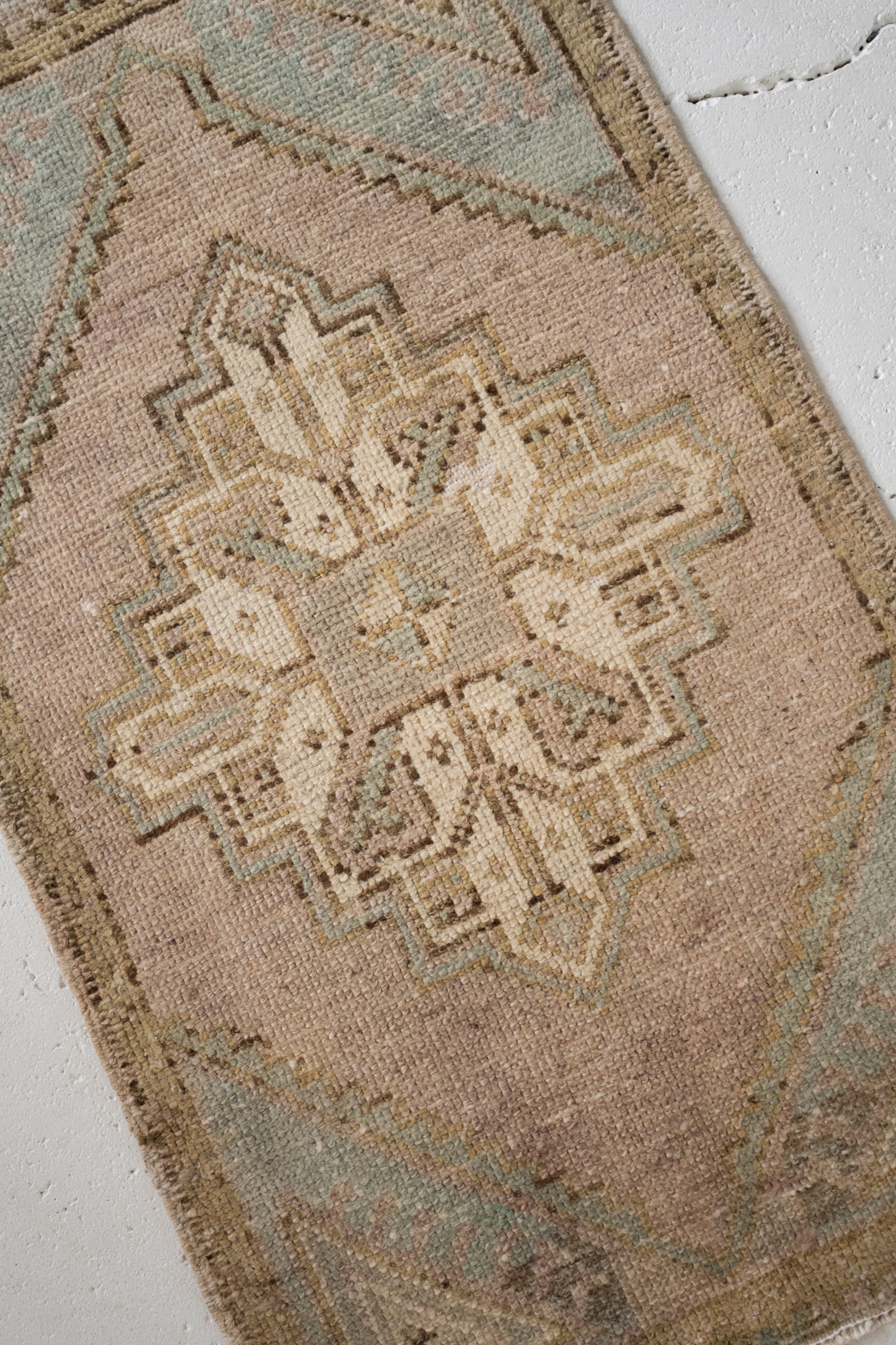 No. 2334 | 1'8 x 2'11