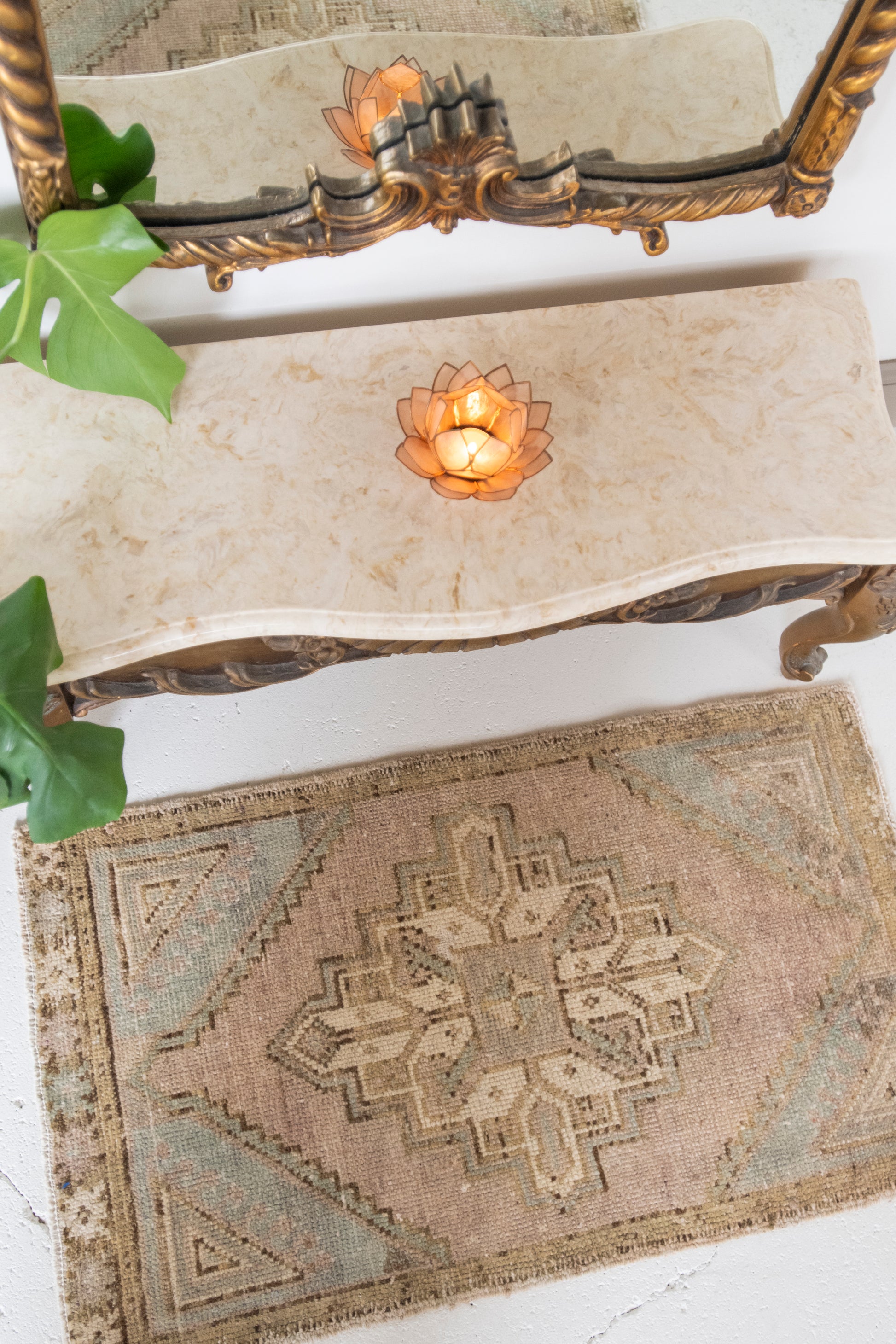 No. 2334 | 1'8 x 2'11