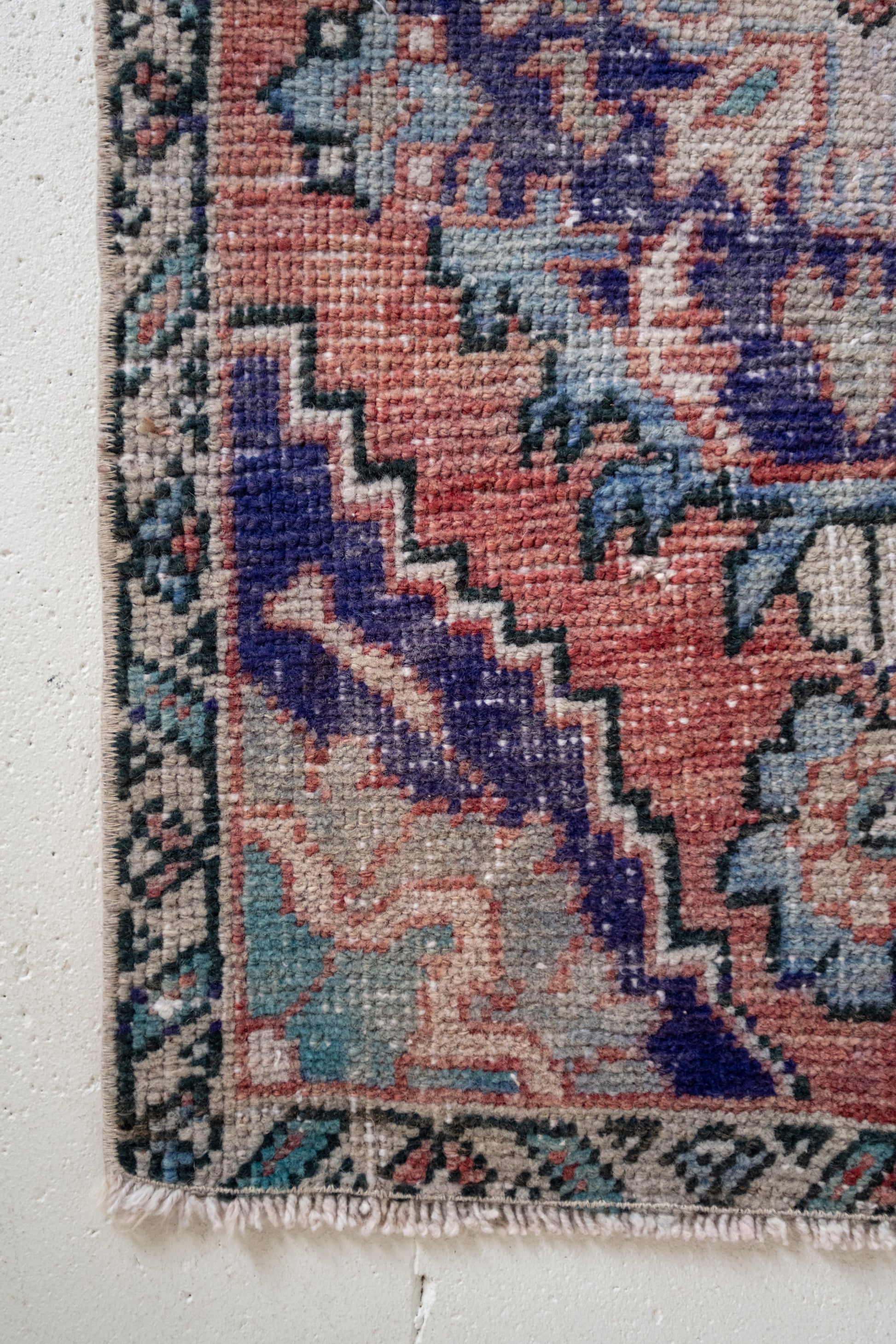 No. 2335 | 1'9 x 2'10