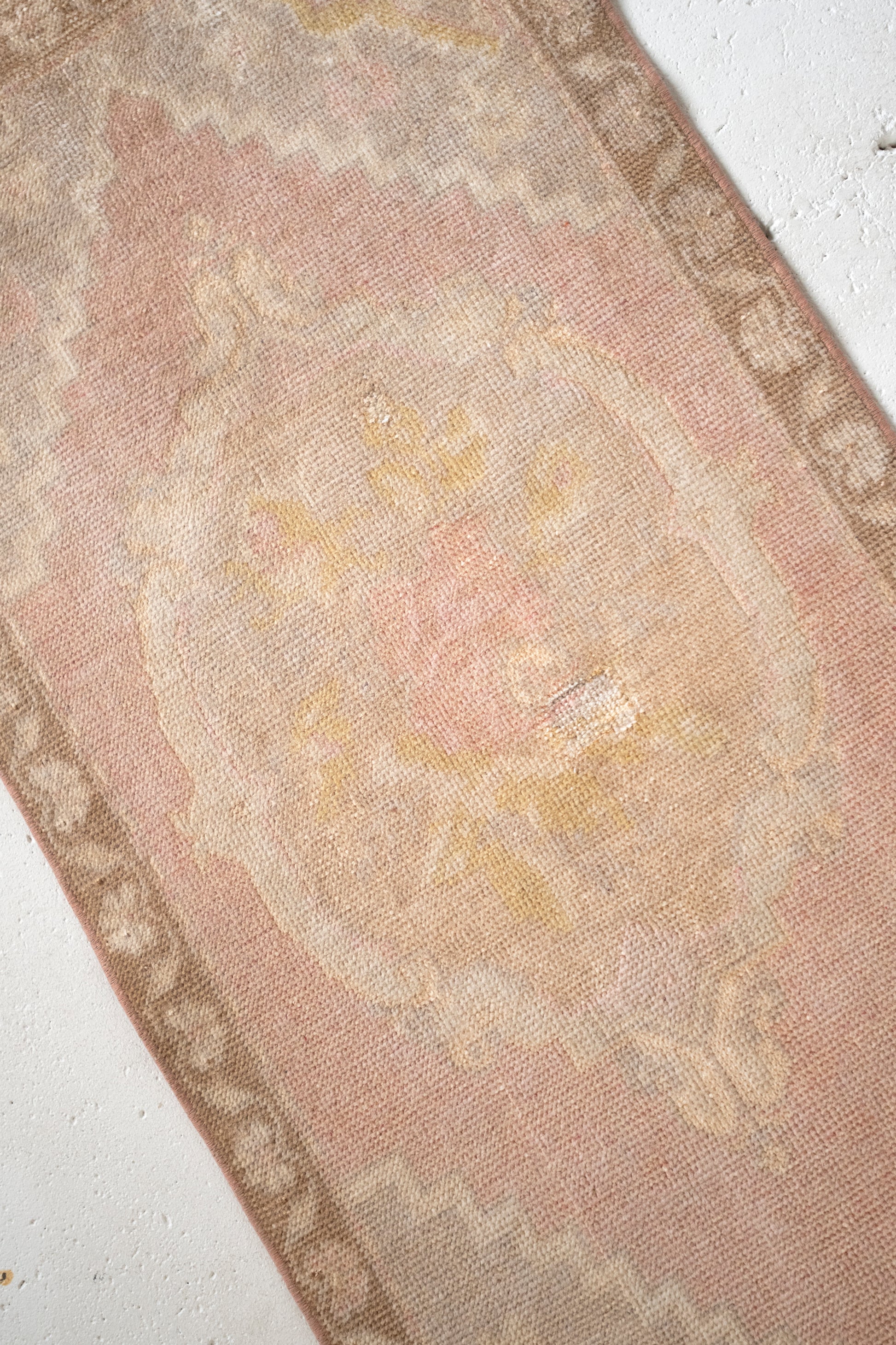 No. 2340 | 1'9 x 3'11