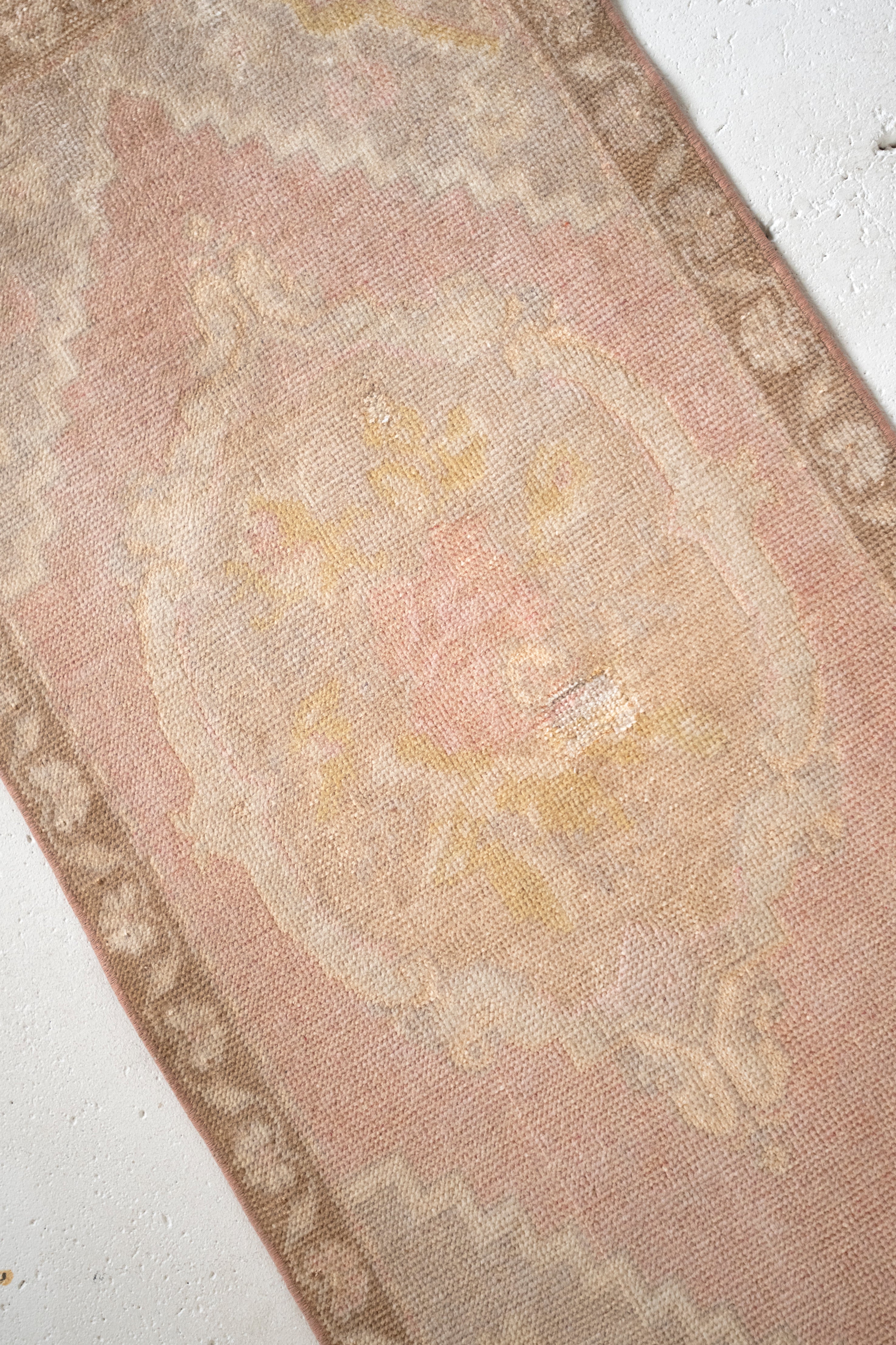 No. 2340 | 1'9 x 3'11