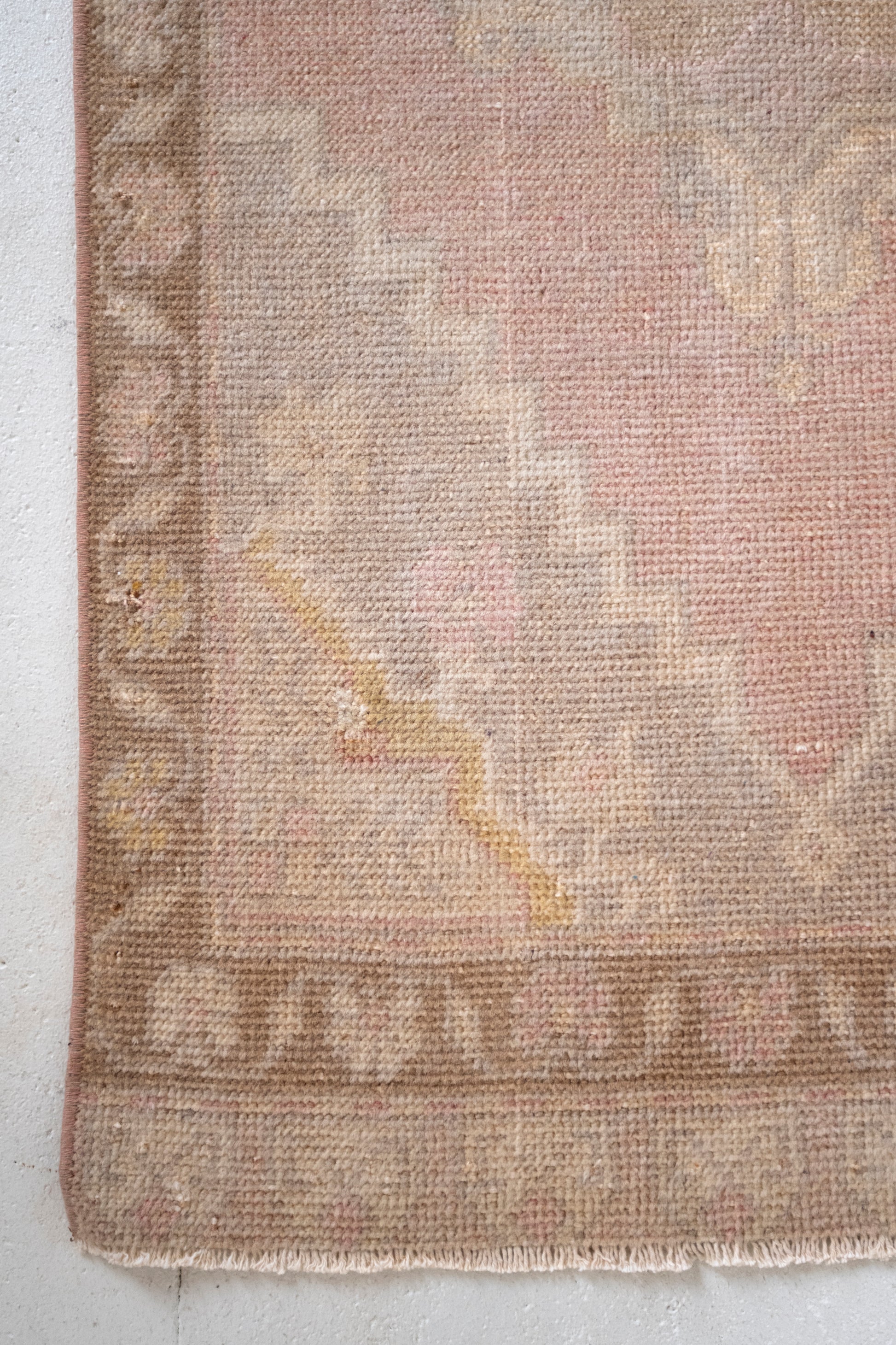 No. 2340 | 1'9 x 3'11