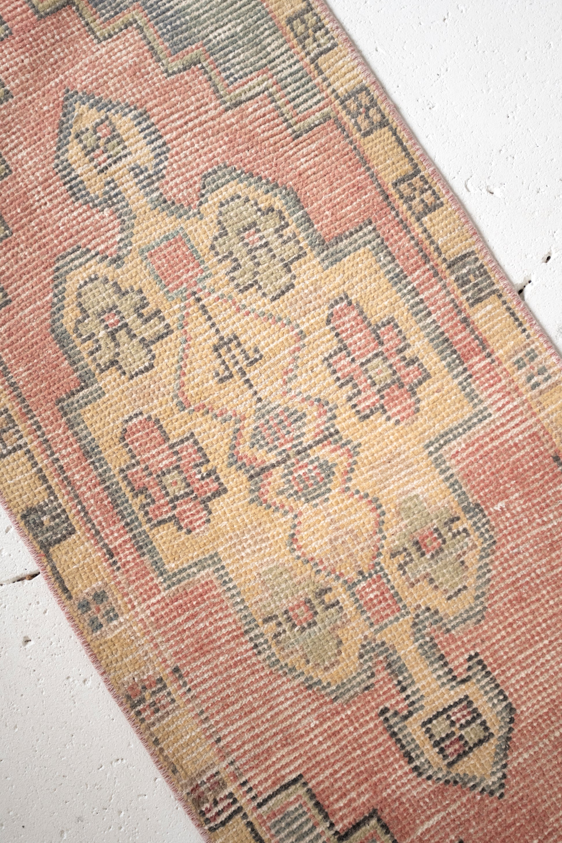 No. 2341 | 1'6 x 3'5