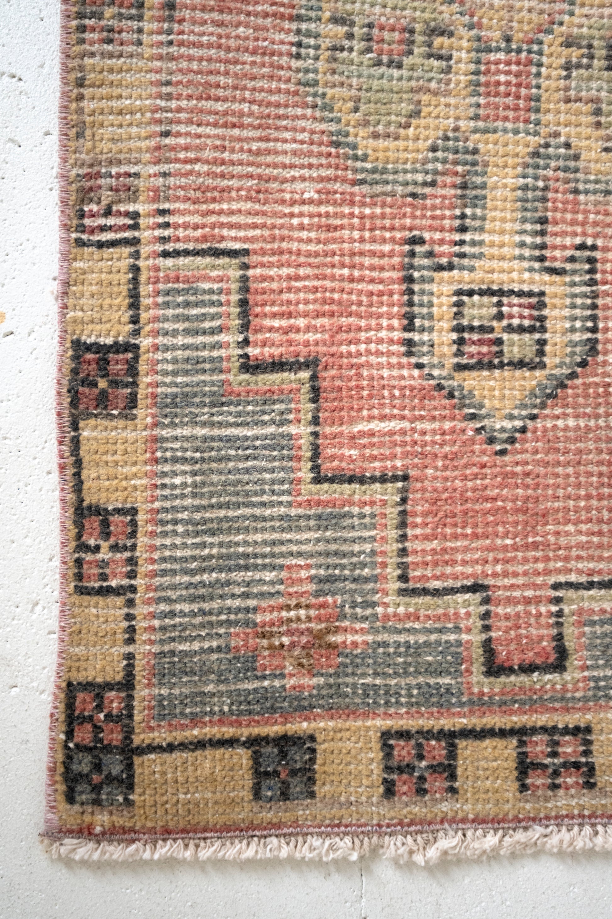 No. 2341 | 1'6 x 3'5