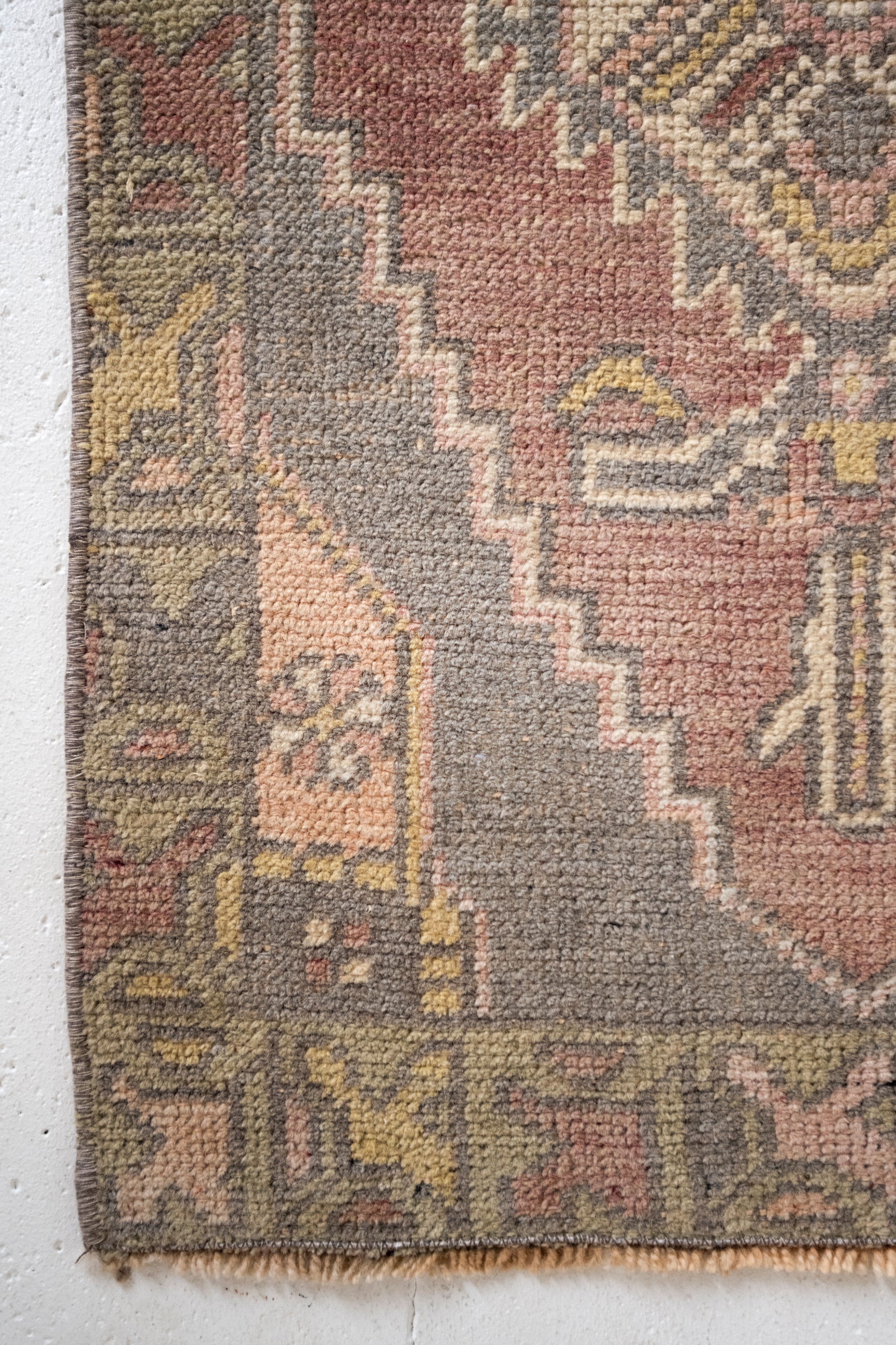 No. 2342 | 1'8 x 3'8