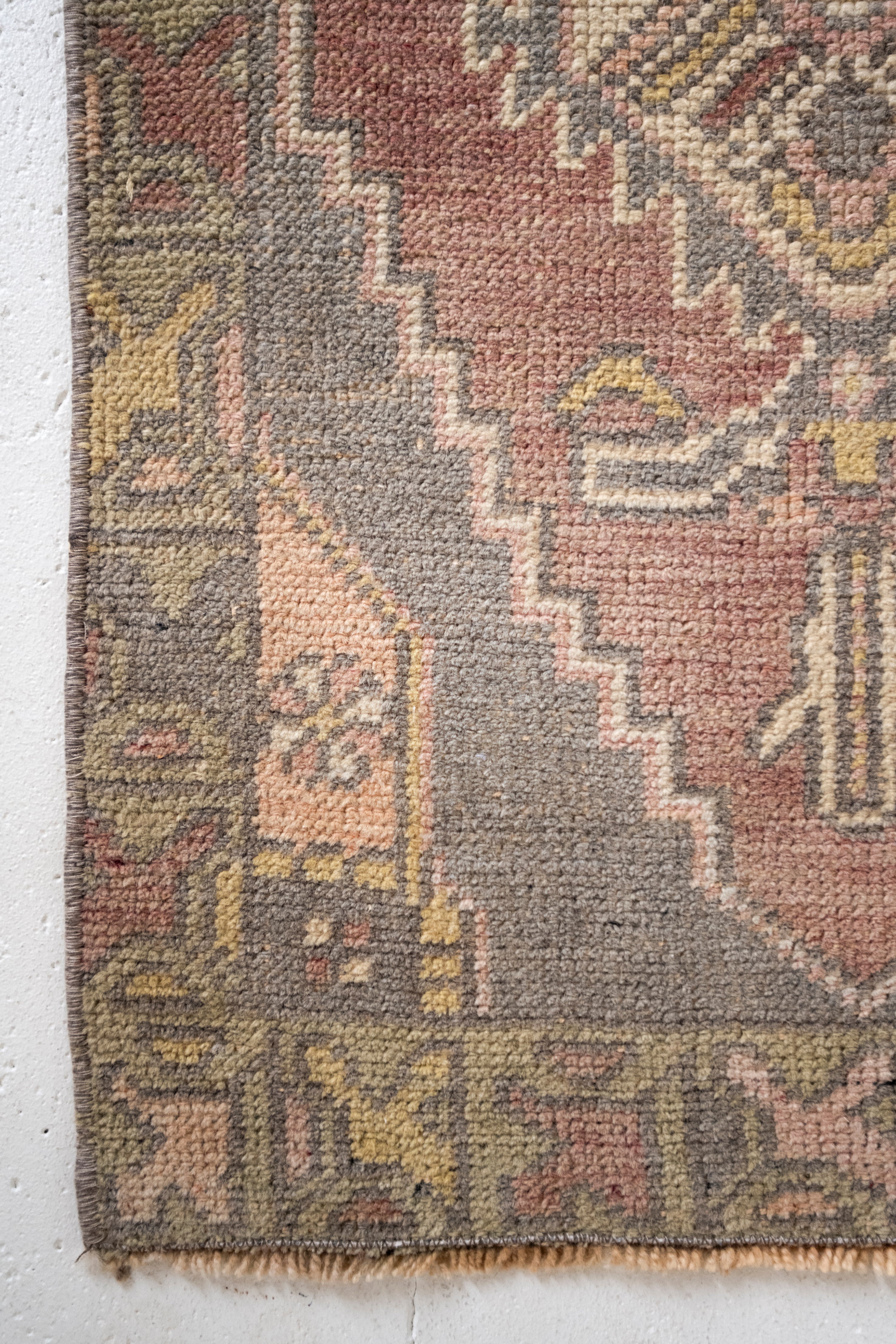 No. 2342 | 1'8 x 3'8