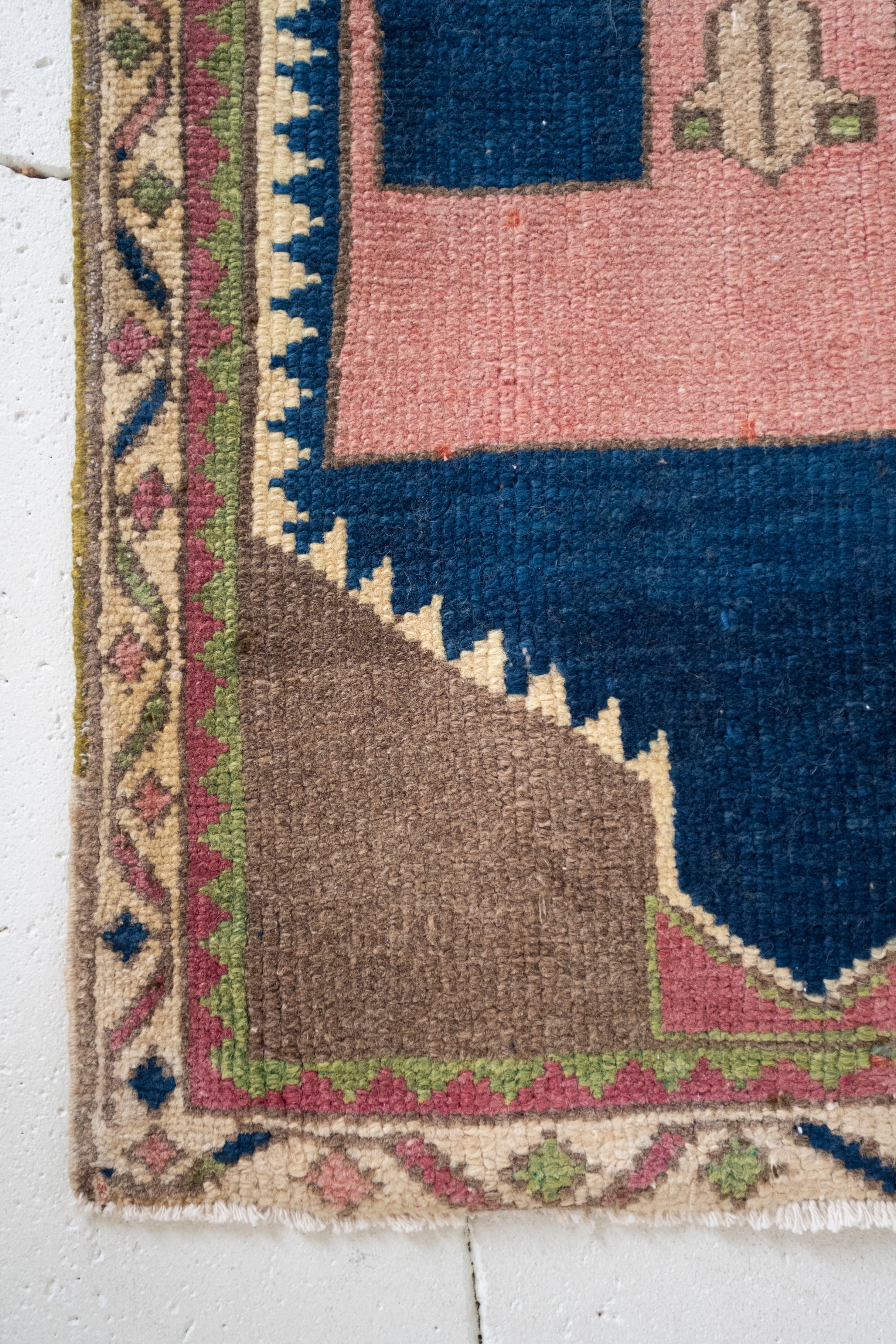 No. 2343 | 1'10 x 3'4